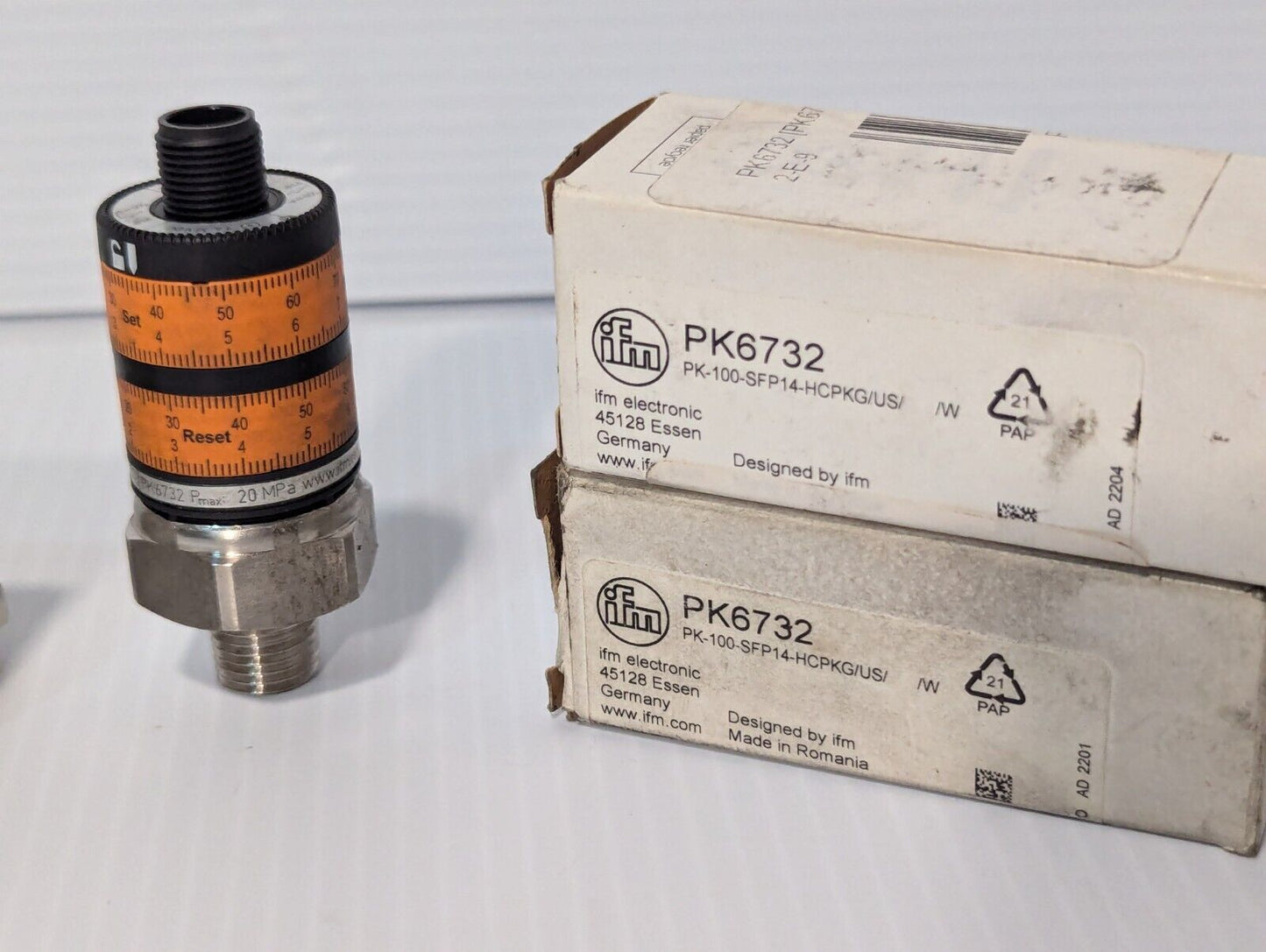 NEW ifm PK6732 Electronic Pressure Sensor - Free Shipping