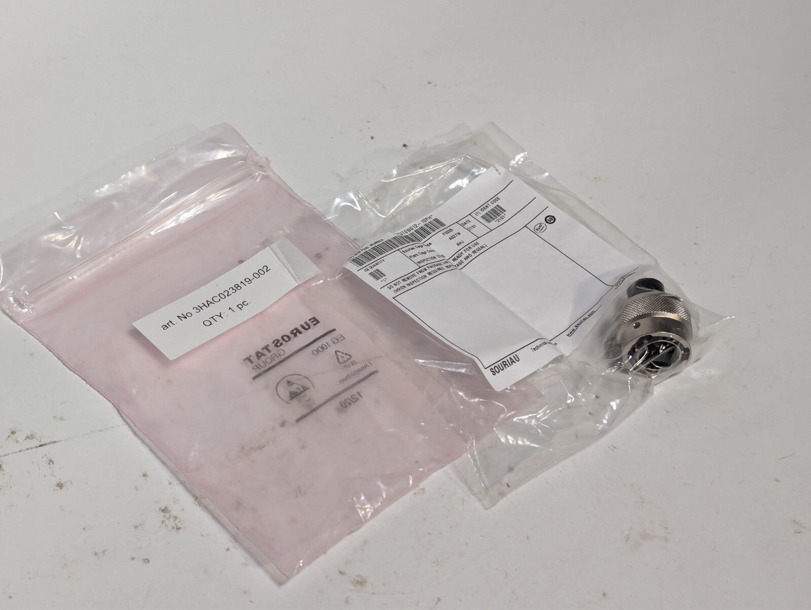 Souriau UT0W612-10PH standard circular connector, 10 position, shell size 12