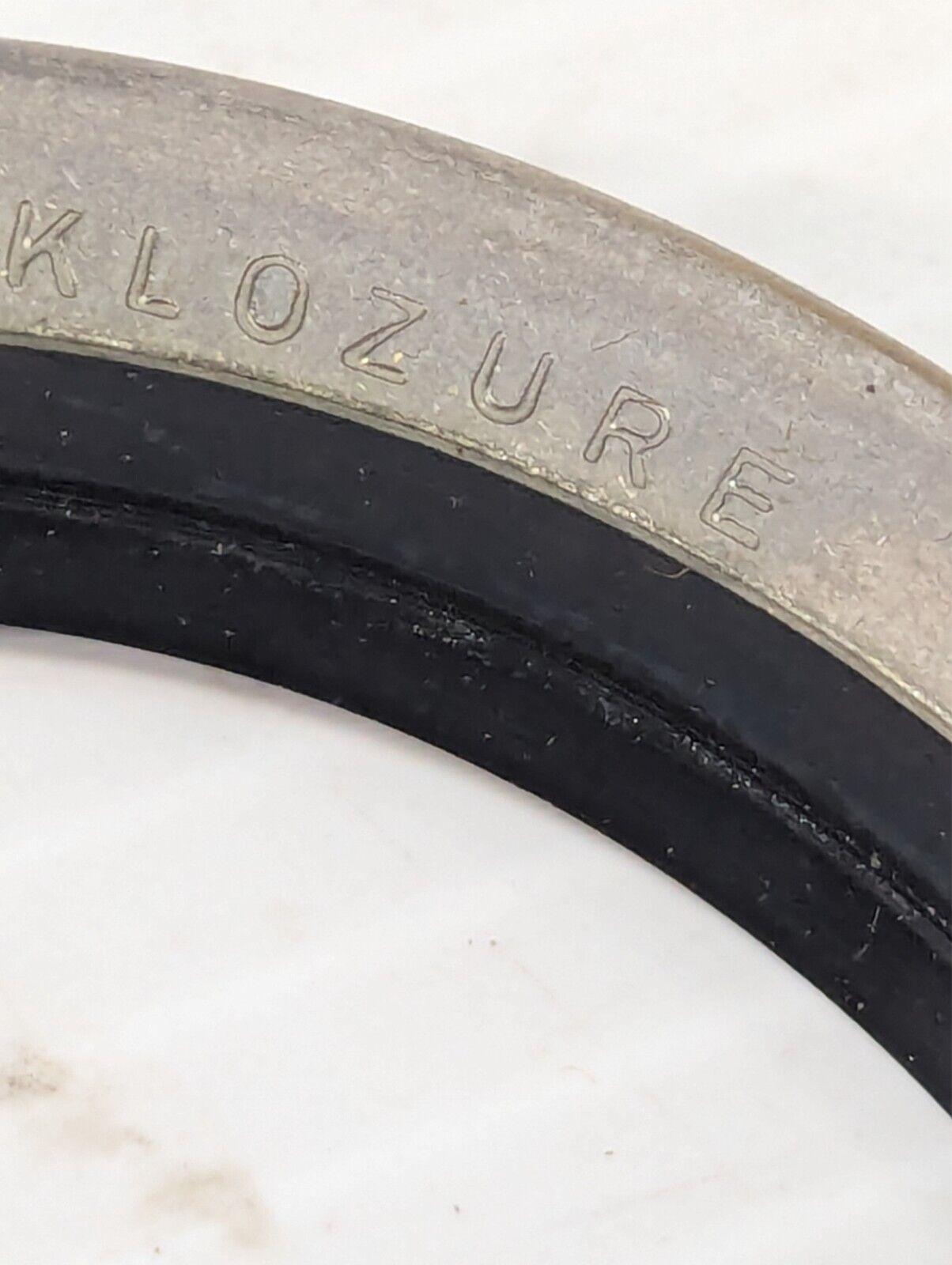 Lot of 4 Garlock 63X1873 Klozure Oil Seals - Free Shipping