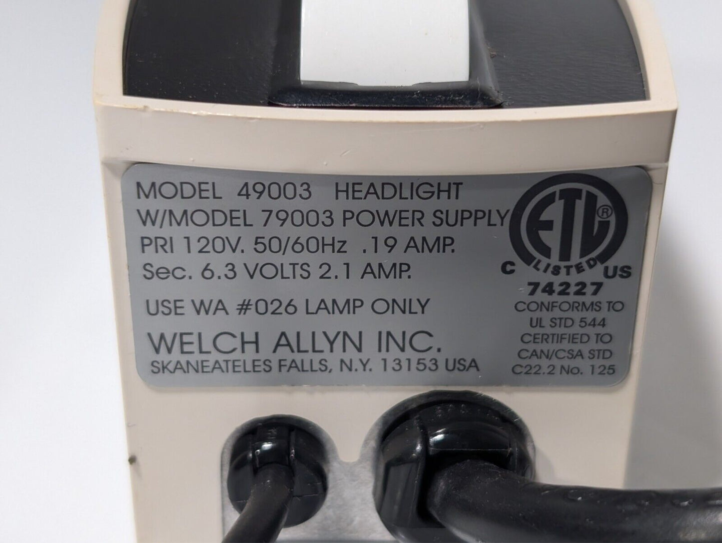 WelchAllyn 49003 halogen headlight with 79003 power supply