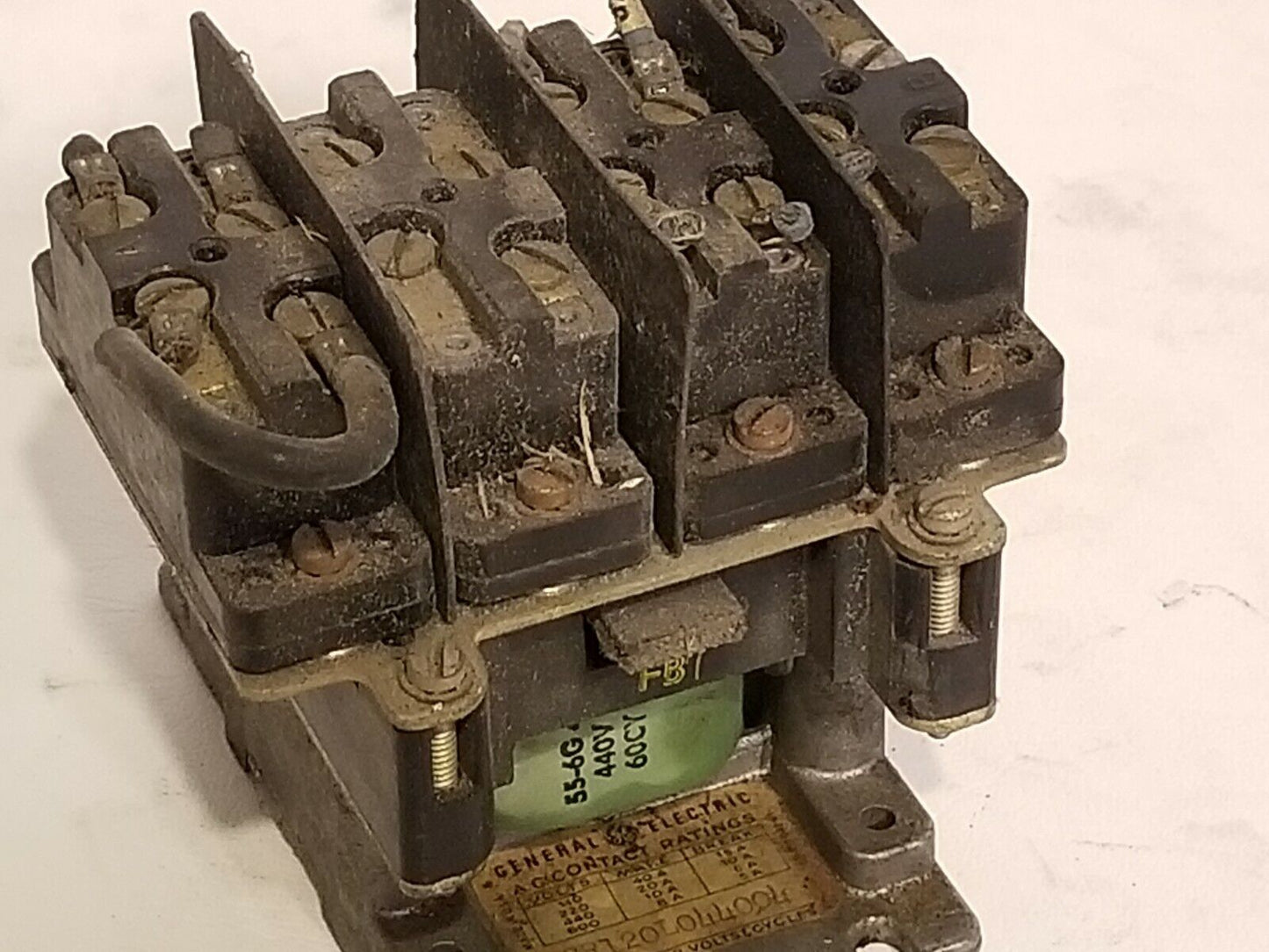 General Electric CR120L044004 Industrial Relay 55-6G 4 440V 60Cy