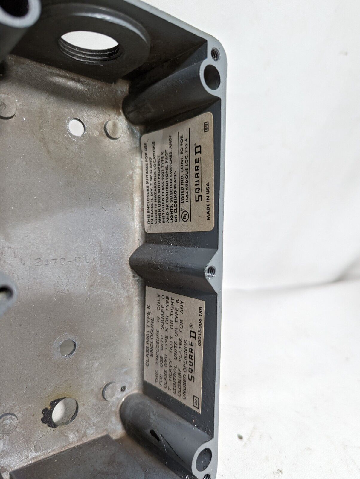 Square D 9001 type K three-button enclosure with 1 red stop pushbutton