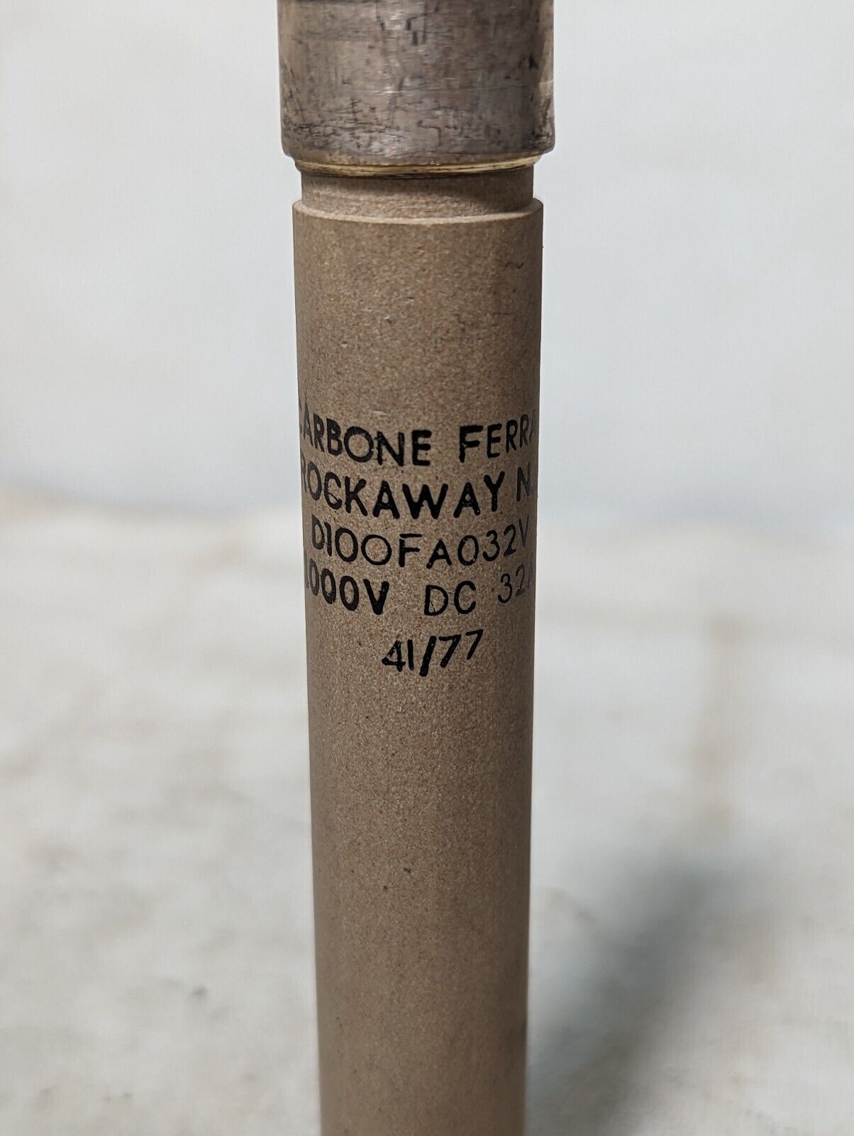 Lot of 10 Carbone Ferraz D100FA032V fuses, 1000VDC, 32A