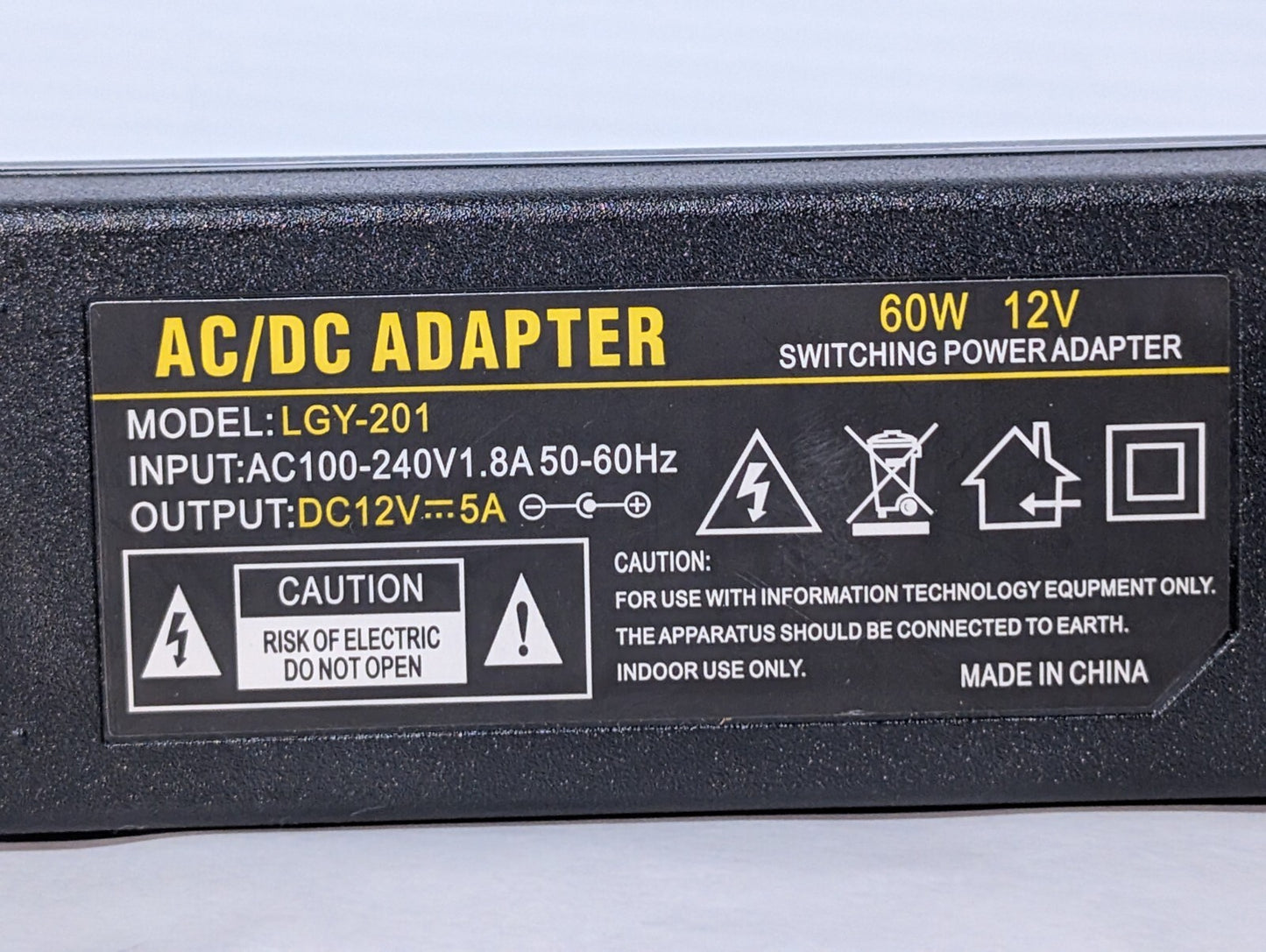 Unbranded LGY-201 Switching Power Adapter, 60W, 12V, AC\DC, 5 Pin Connector