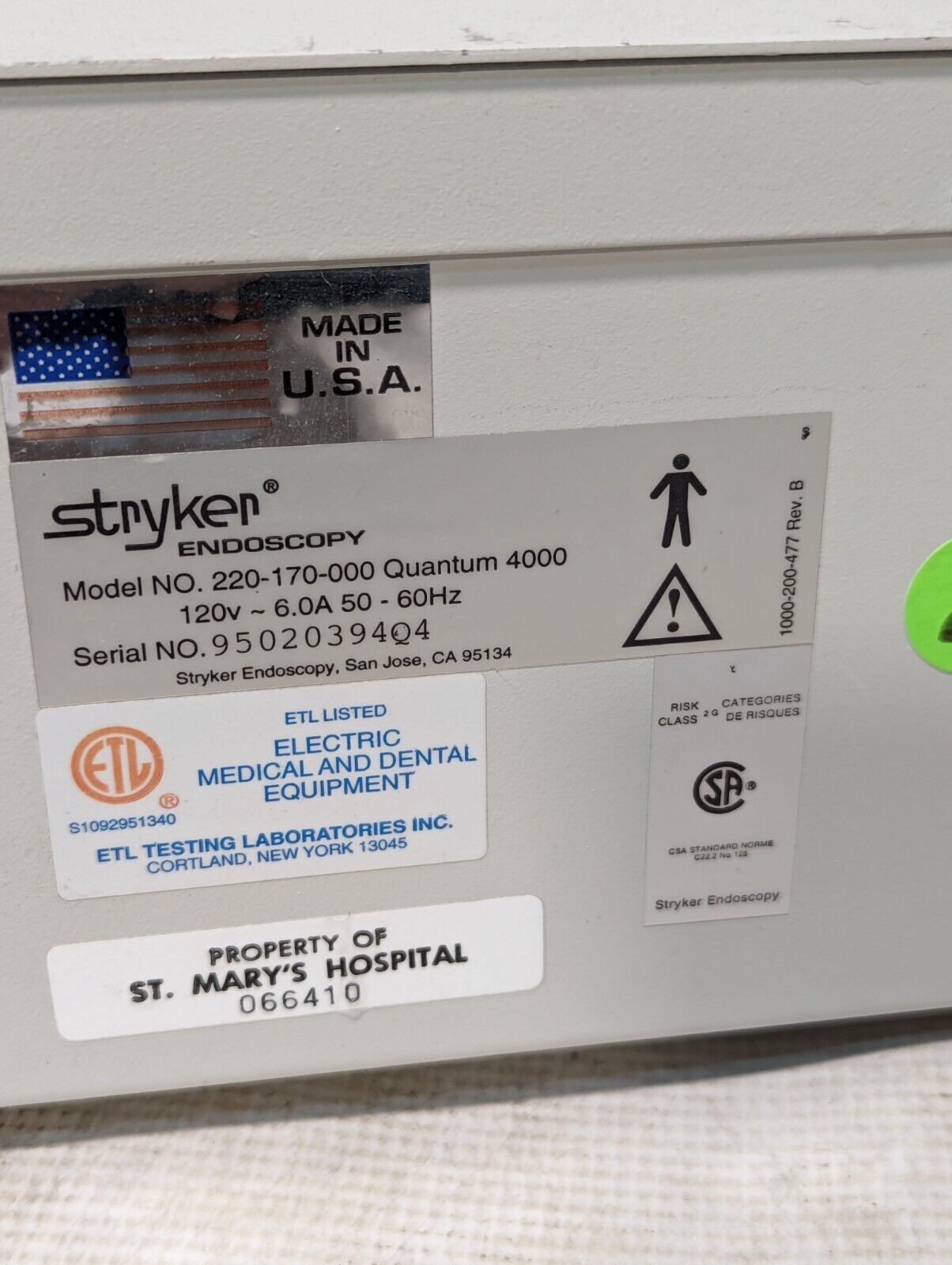 Stryker 220-170-000 Quantum 4000 endoscopy light source