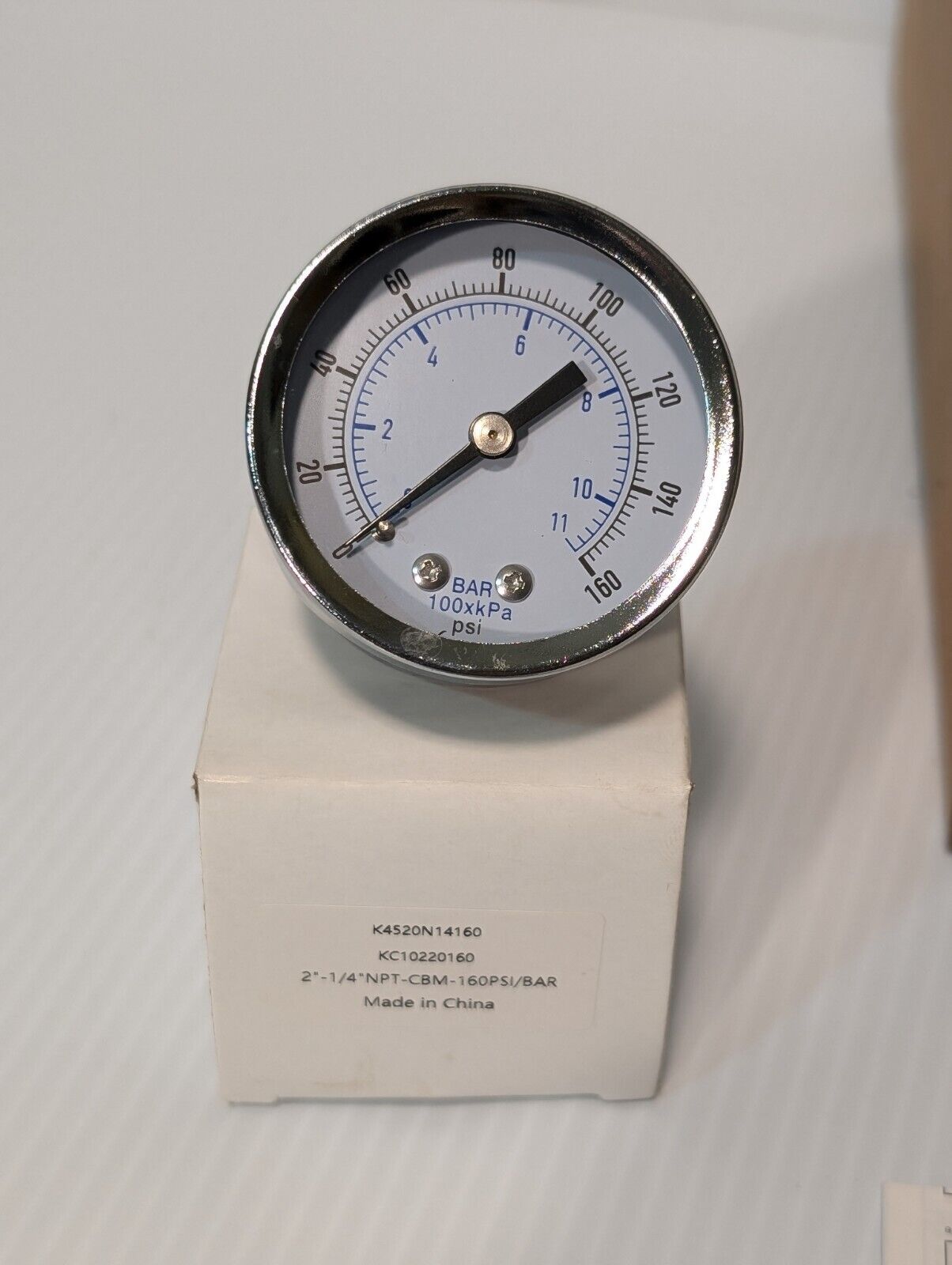 Wilkerson R18-04-F0G0B Air Pressure Regulator w/Pressure Gauge - Free Shipping