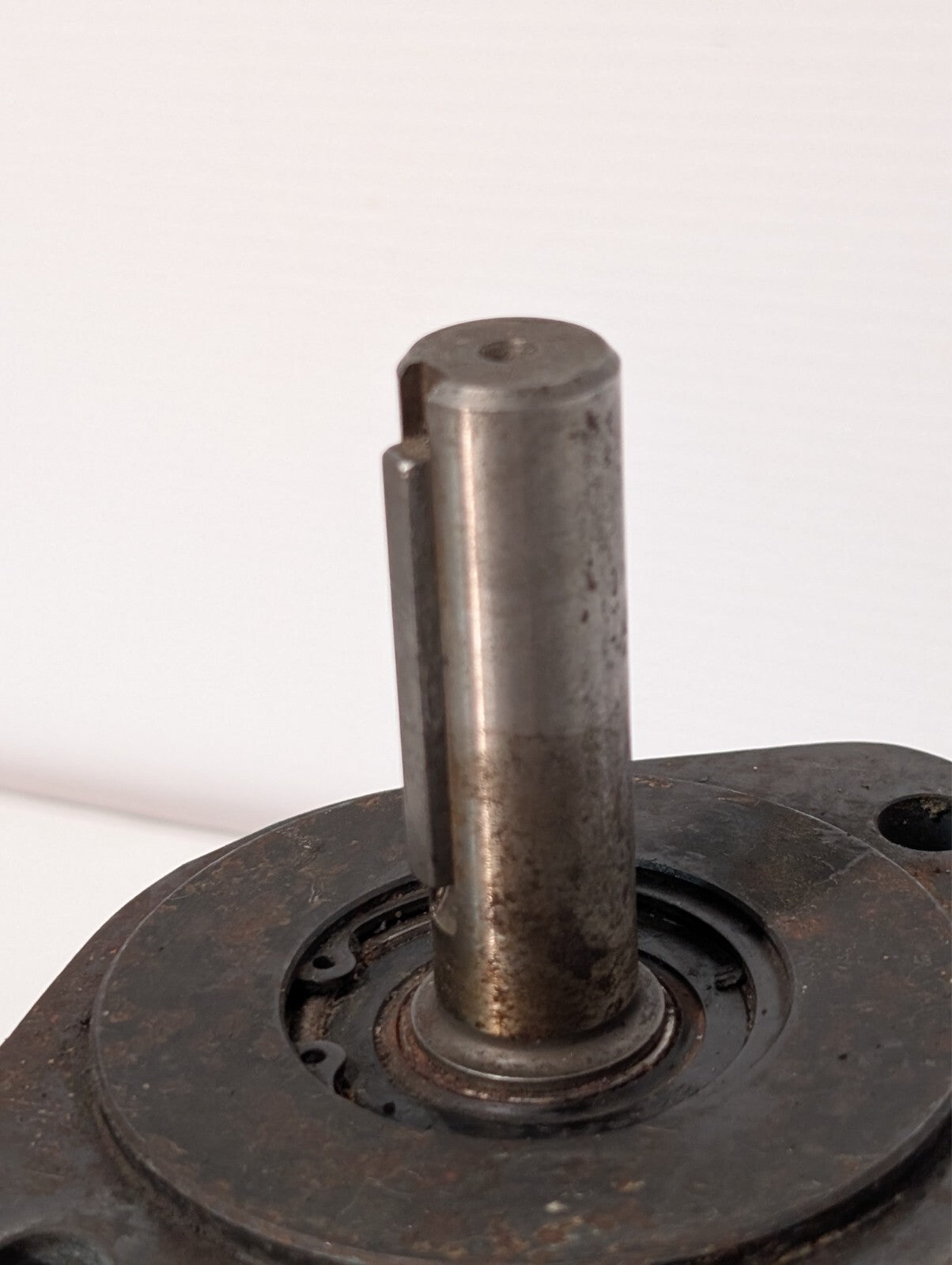 Vickers 372639-3 V20-1P8P-1C-11 Fixed Displacement Hydraulic Vane Pump
