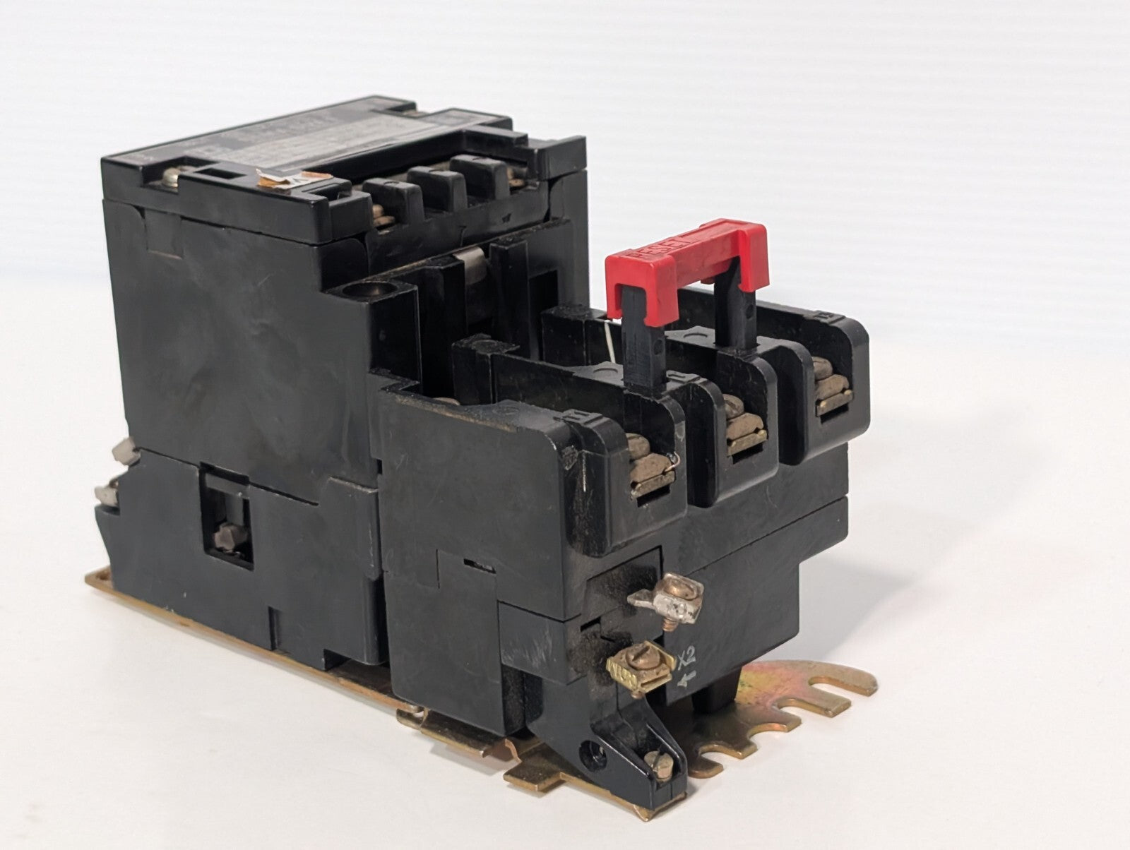 Square D 8536SC03 motor starter, NEMA Size 1, 3 Phase with 31041-400-42 Coil