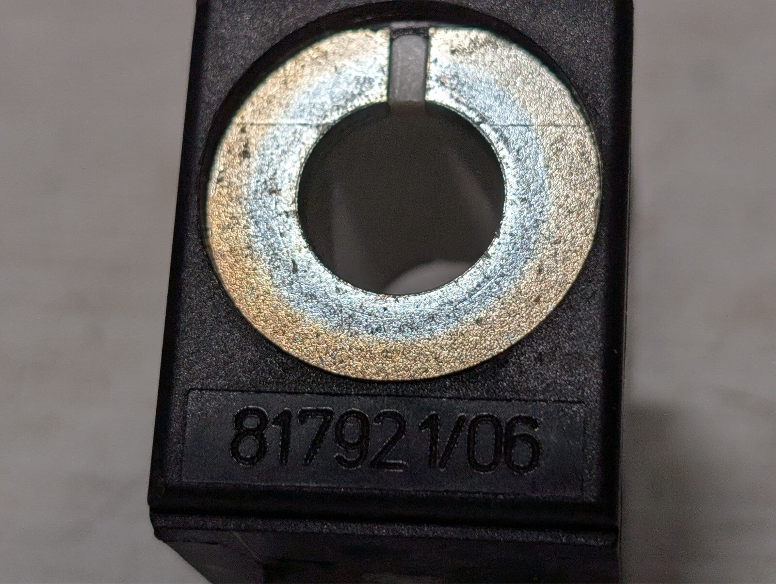 Spartan Scientific 9-4Bkr-22660-1-001 Solenoid Valve 24Vdc