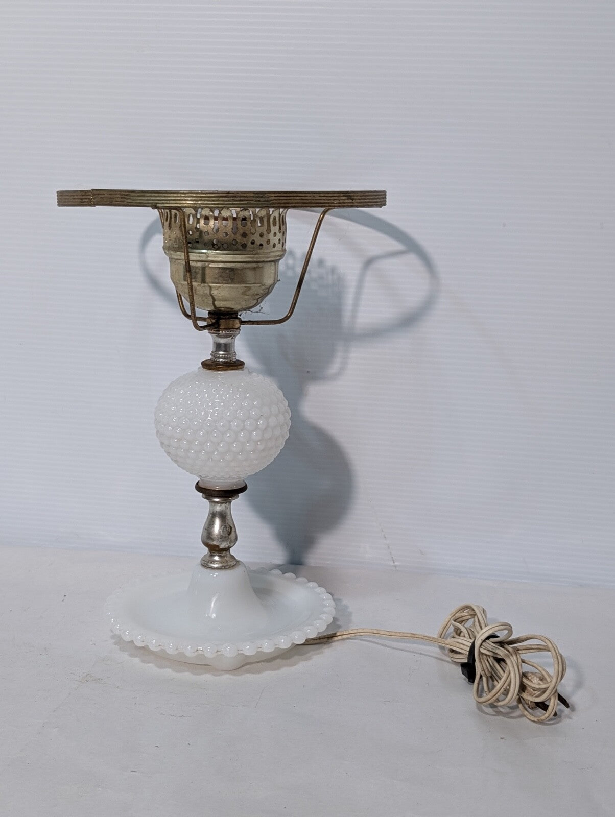 Vintage Mid-Century Modern Fenton White Milk Glass Hobnail Table Lamp