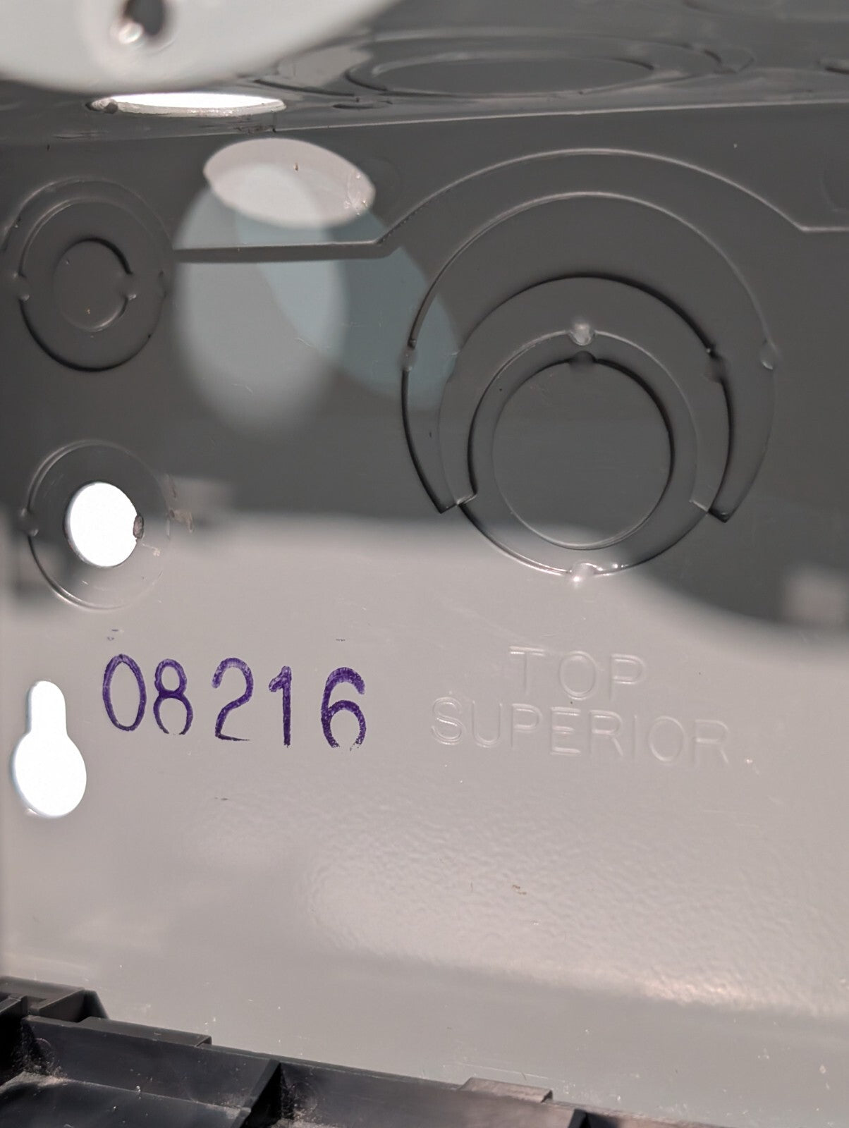 Square D QO6-12L100DS QO Load Center Breaker Box 100A 6 Slots/Circuits