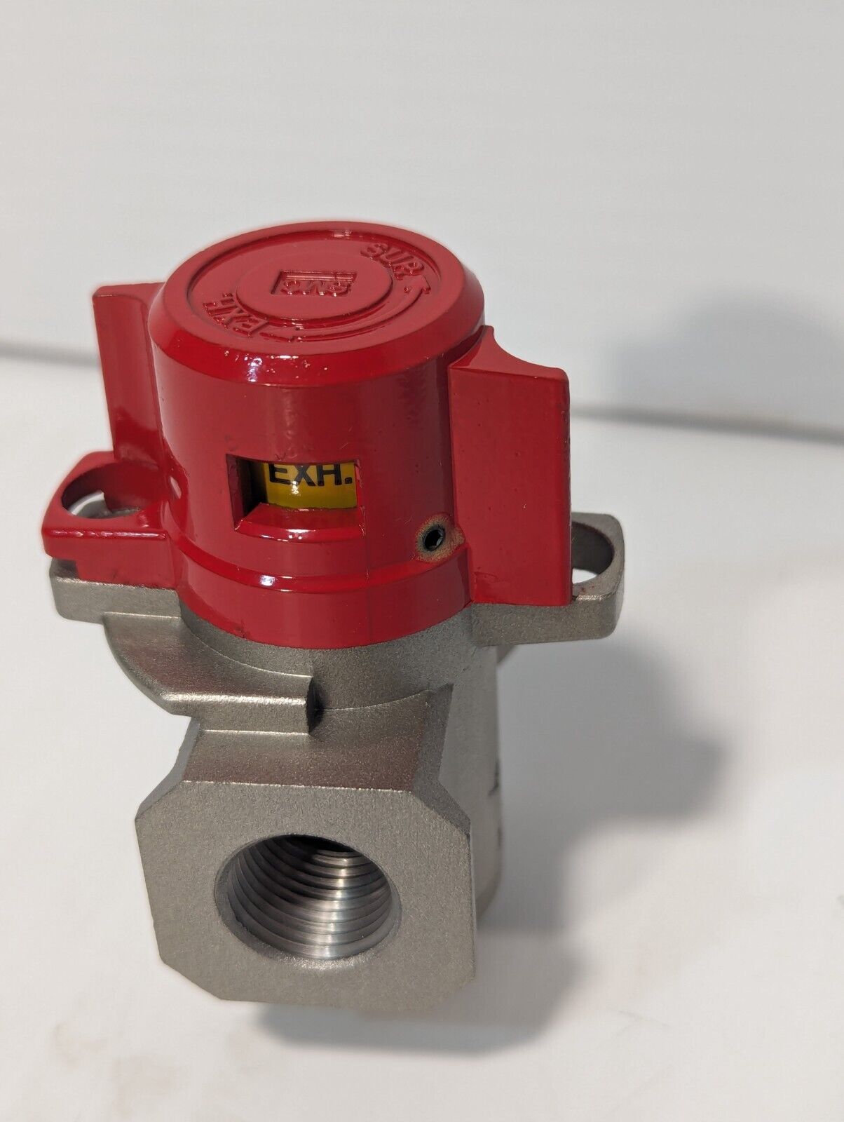 VHS30-N03-Z SMC Pressure Relief 3 Port Valve 3/8 NPT - Free Shipping