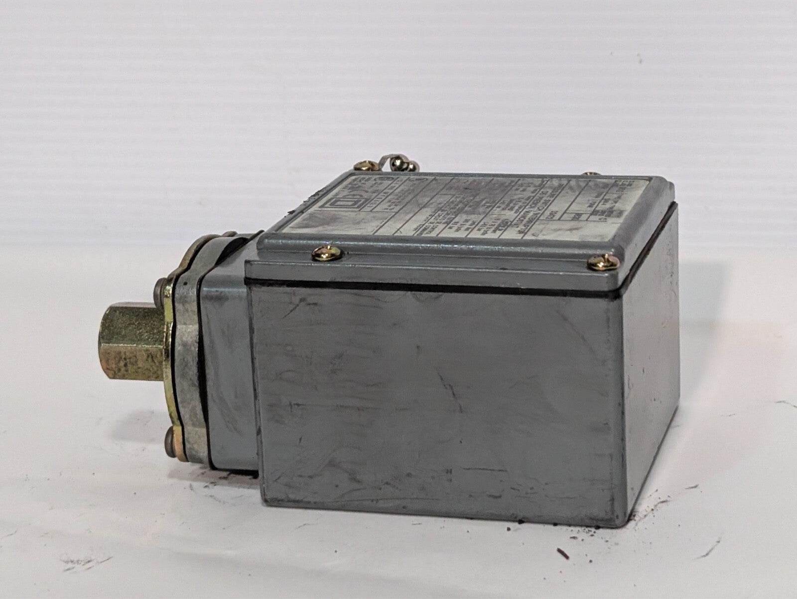 Square D 9012 GAW-4 Series C 9830 Pressure Switch 1.5-75 PSIG