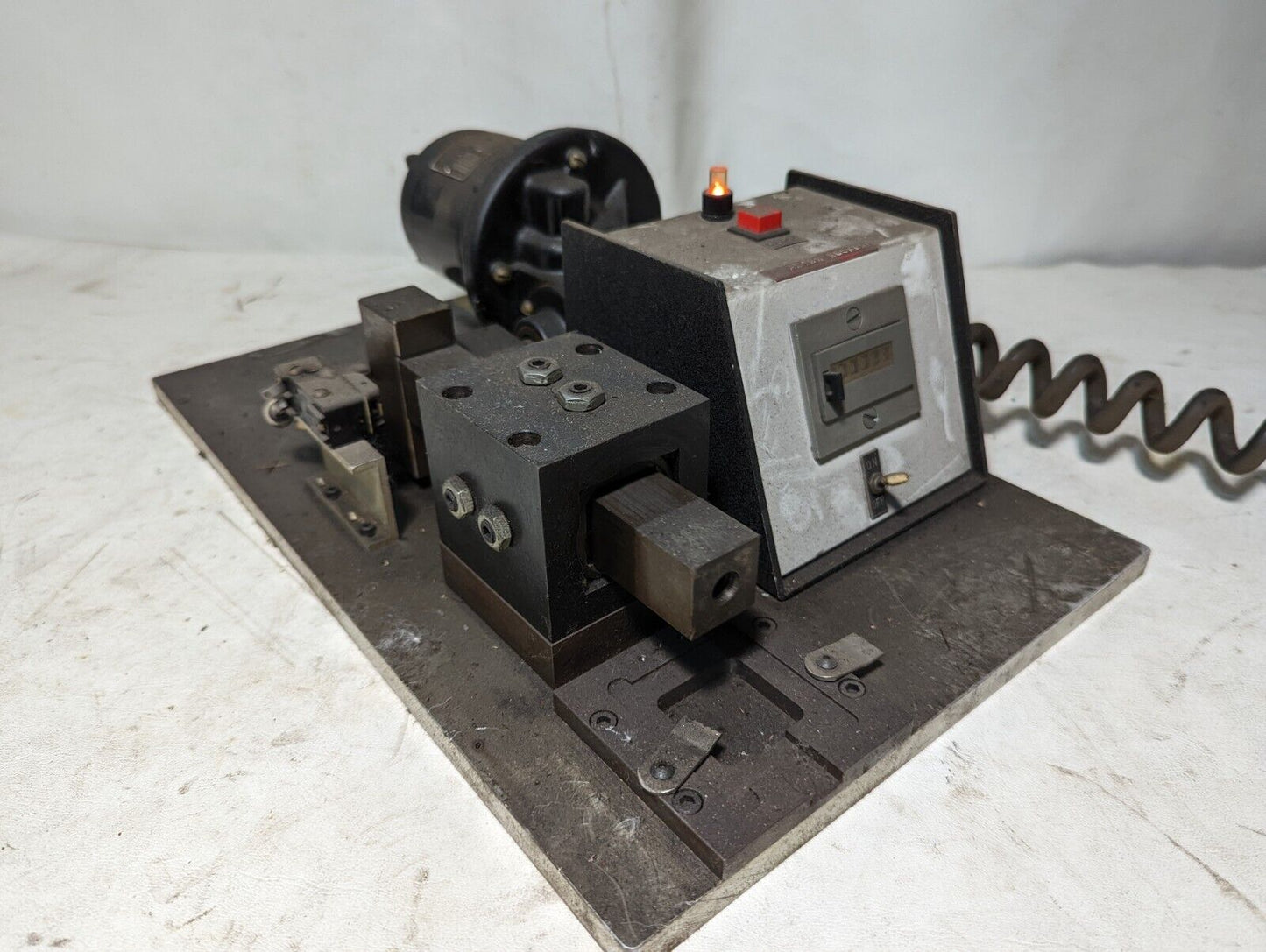 Custom motor set-up w/Bodine NCI-12RG 1/50HP motor and stroke counter-Free Ship