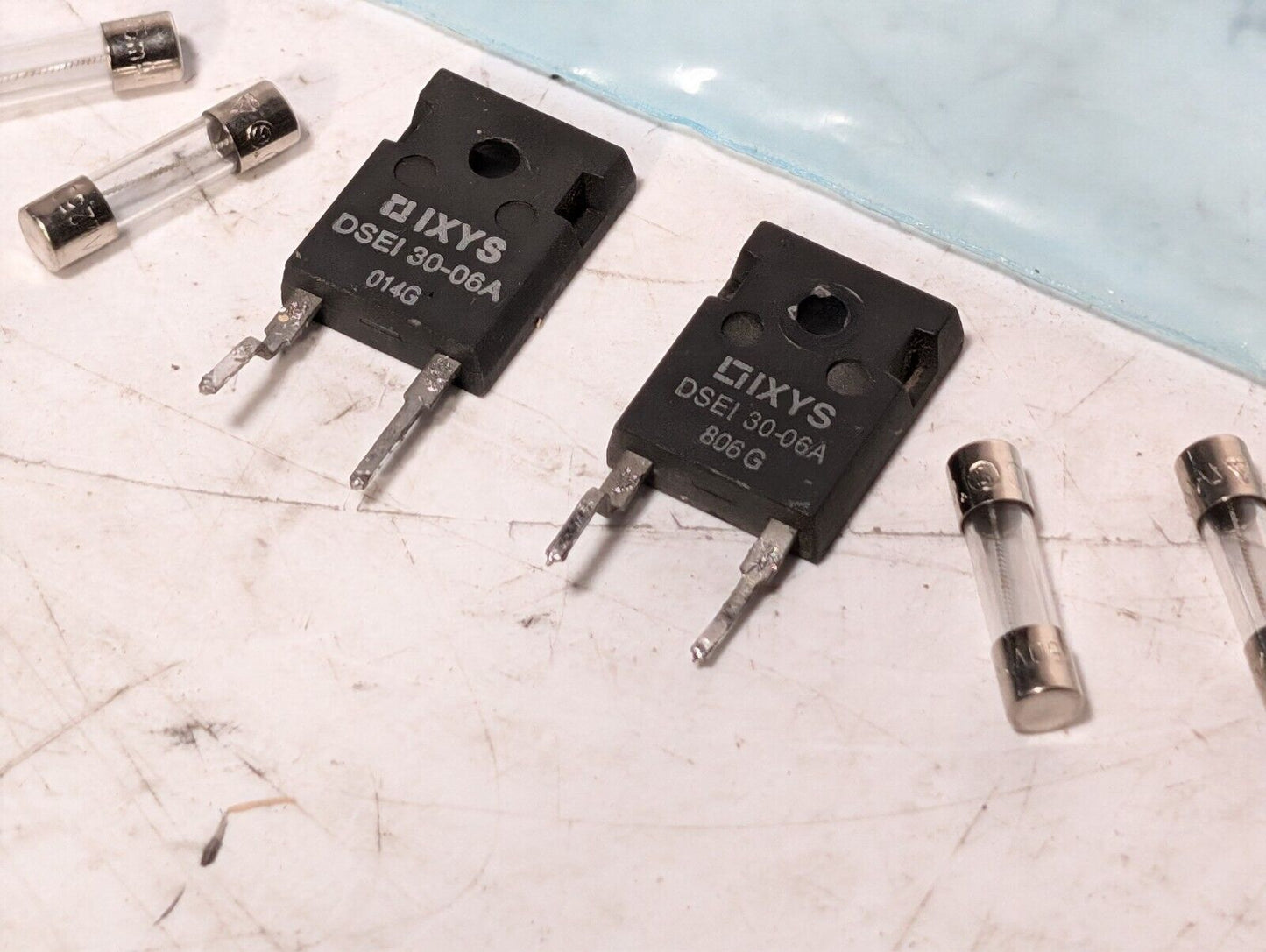 2pcs DSEI30-06A 37A 600V TO-247 Fast Recovery Epitaxial Diode DSE130-06A