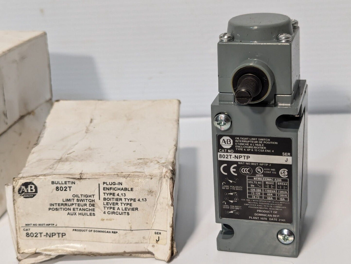 Allen Bradley 802T-NPTP Series J Oiltight Limit Switch