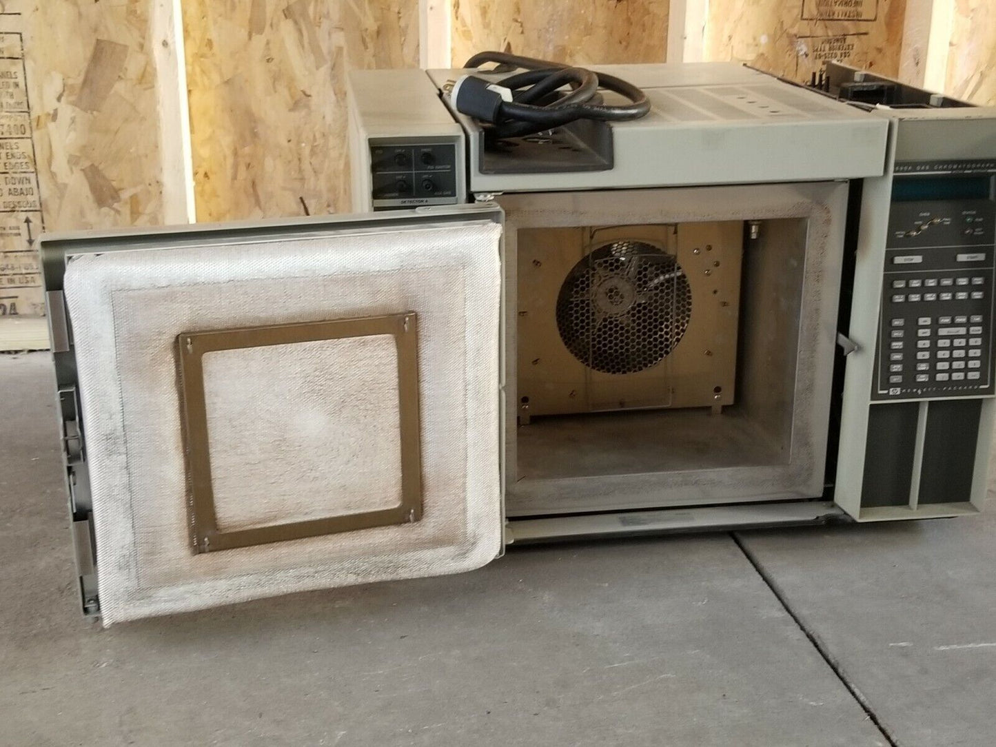 HP 5890a Gas Chromatograph - Free Shipping