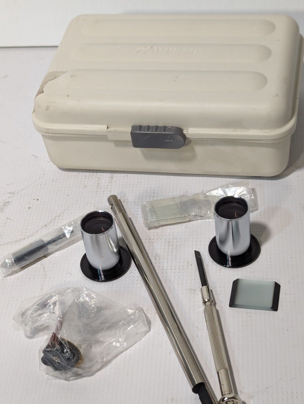 TopCon Optometry Kit - Includes 2 16x Binocular Eyepieces - Free Shipping