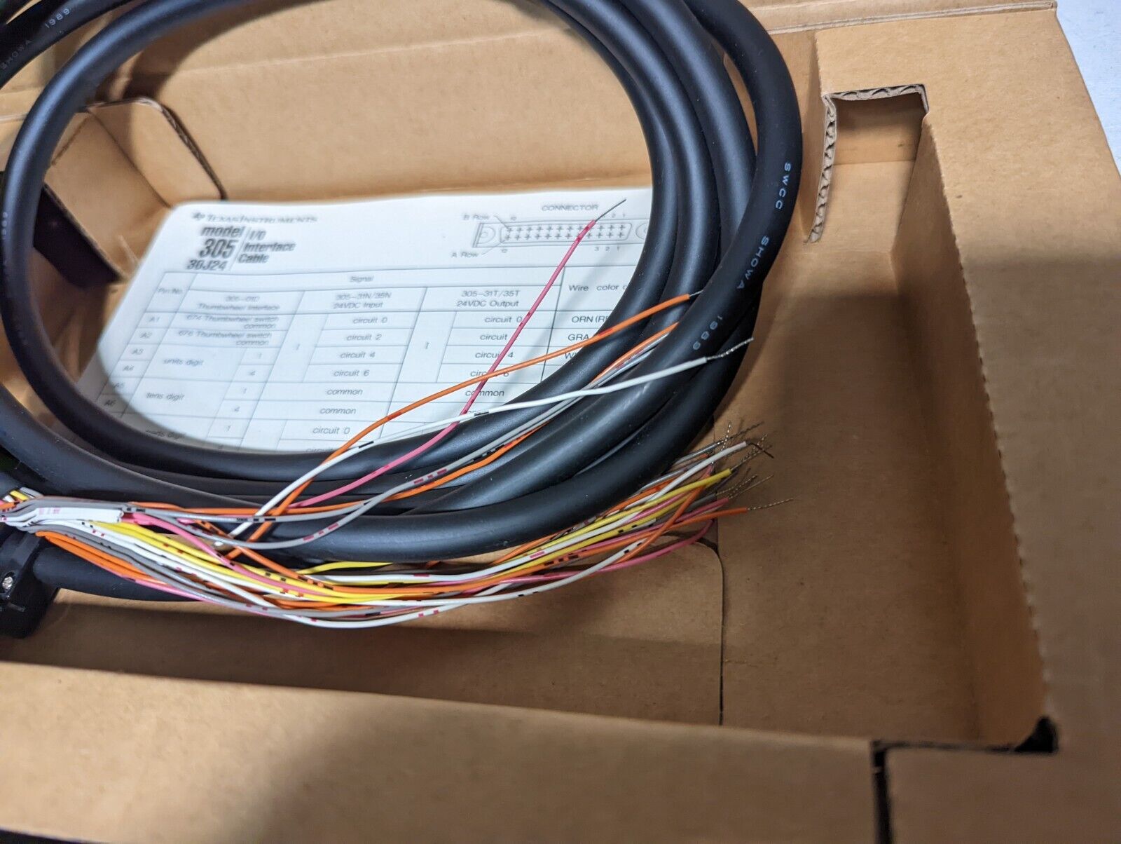 Texas Instruments 305-30J-24 interface cable, 8909