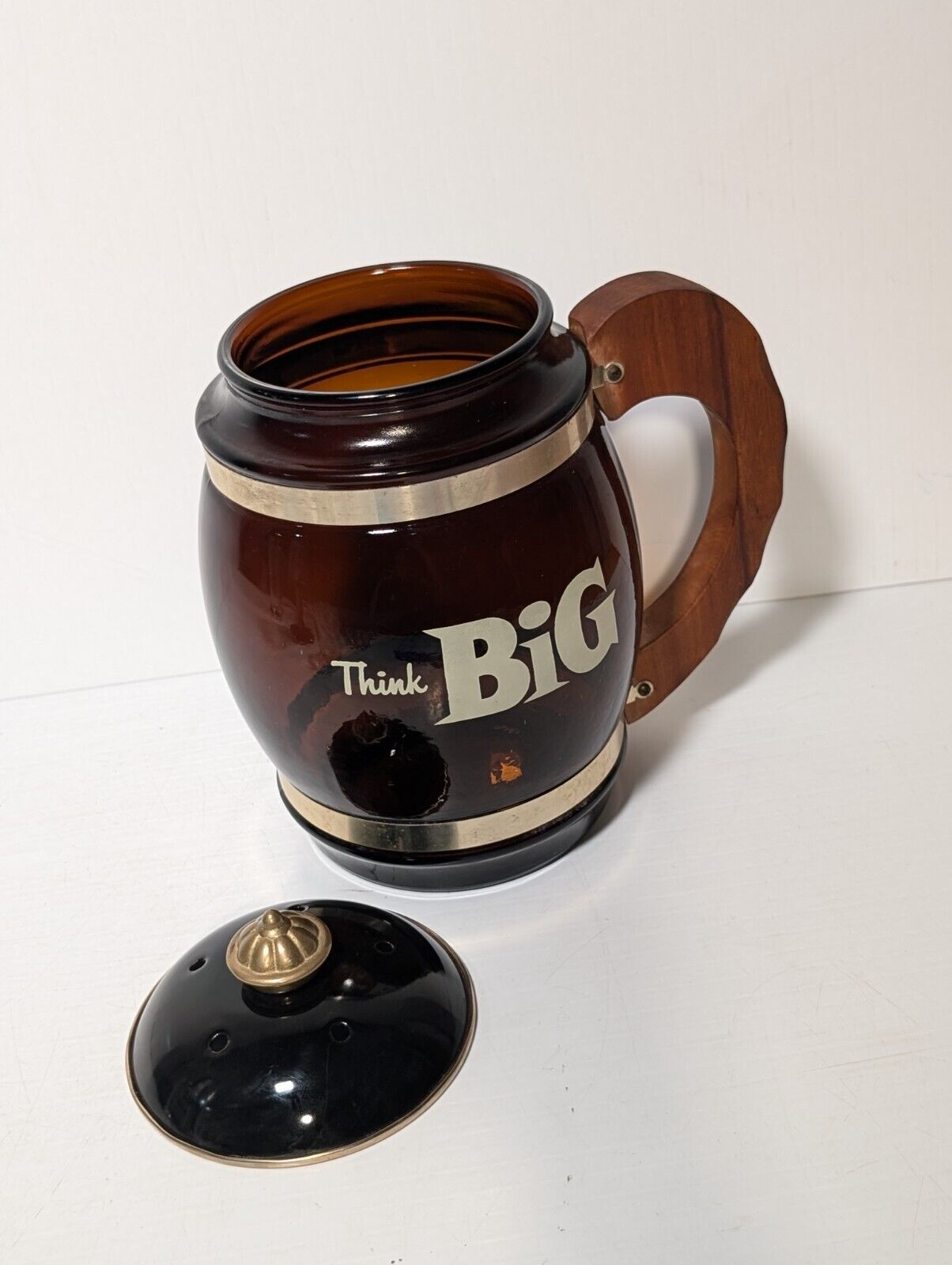 Vintage Siesta Ware "Think Big" Glass Barrel Mug Amber with Wooden Handle