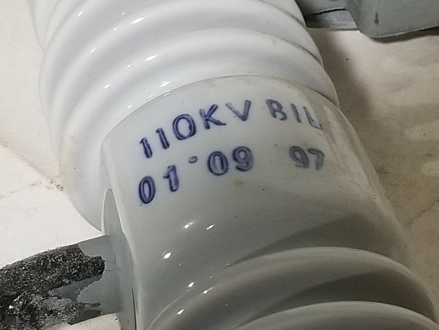 ABB IL 38-651-1B Open Fuse Cutout 110kV BIL Porcelain - Free Shipping
