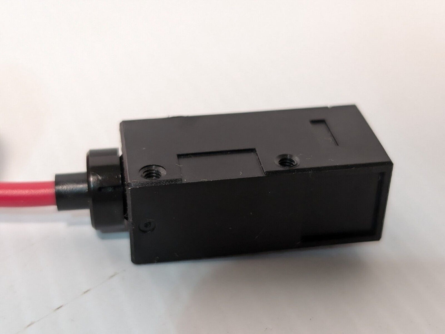 Omron E3S-2LE4 Photoelectric Sensor Switch 2M Range 12-24V DC - Free Shipping