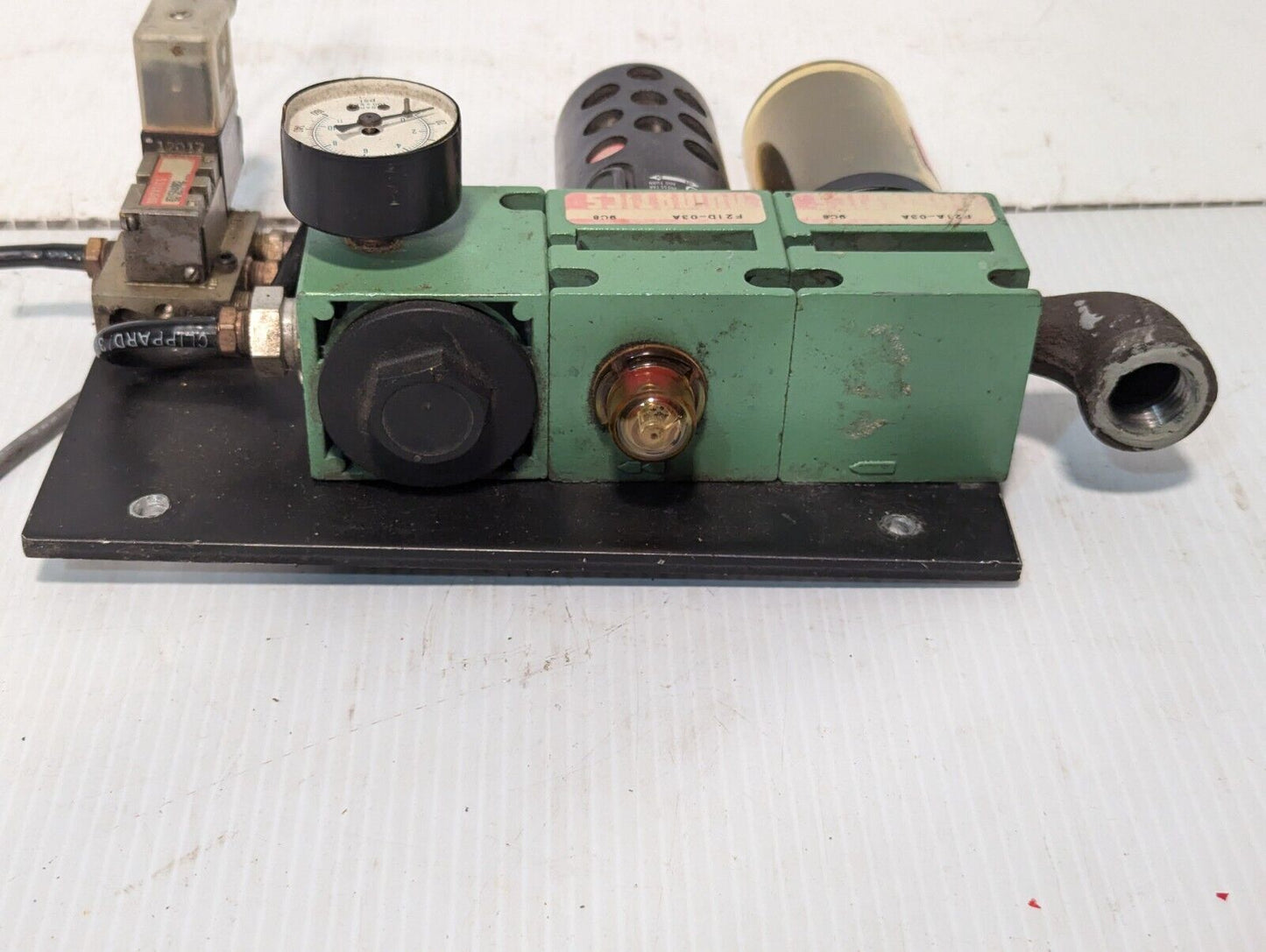 Numatics Pneumatic Regulator Assembly with F21A-03A / F21D-03A / 031SA4002