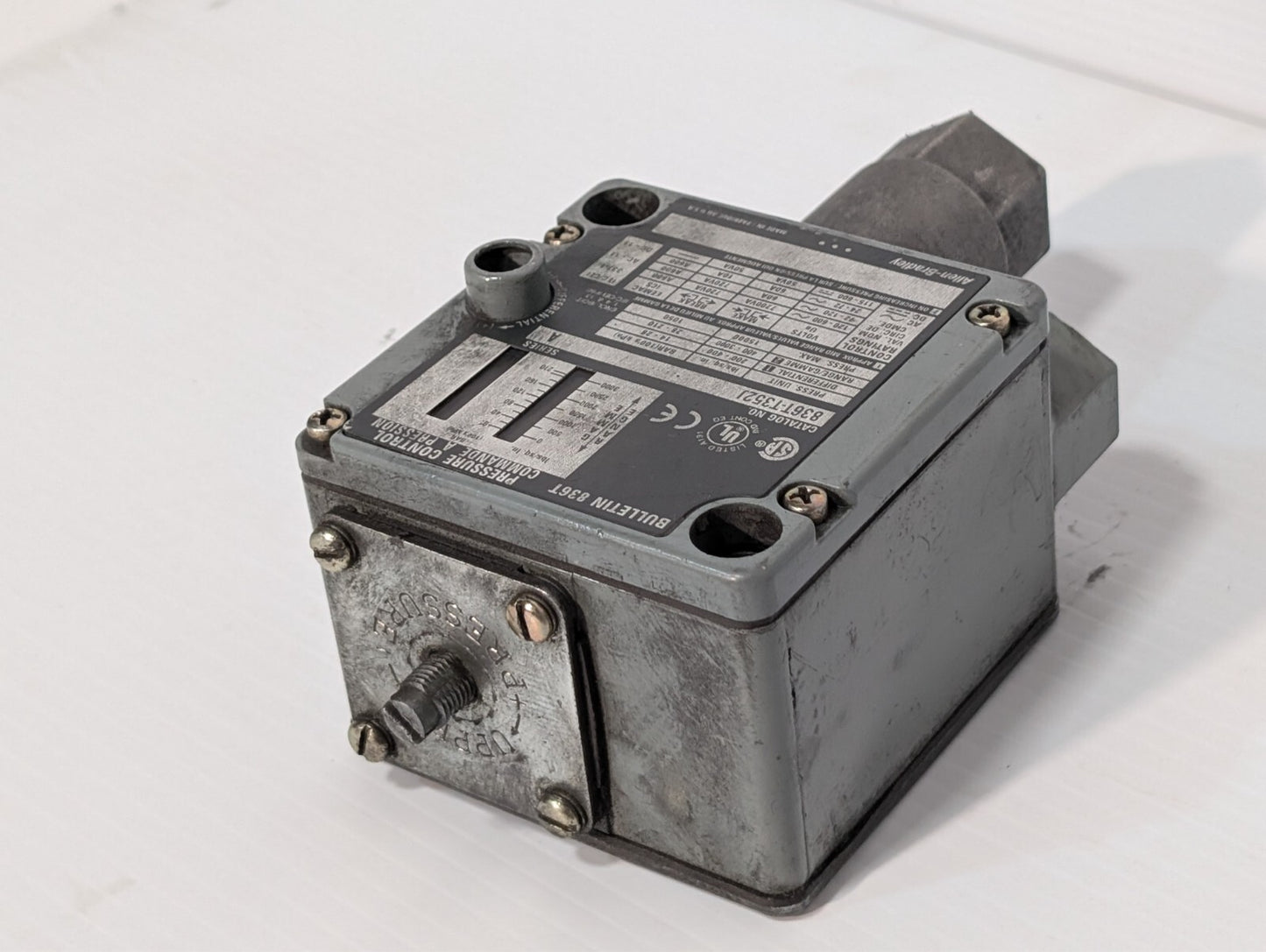 Allen Bradley 836T-T352J Pressure Control 836TT352J Ser A