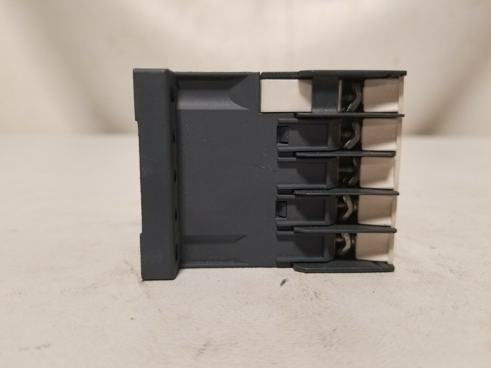 Telemecanique CA2KN40G7 relay