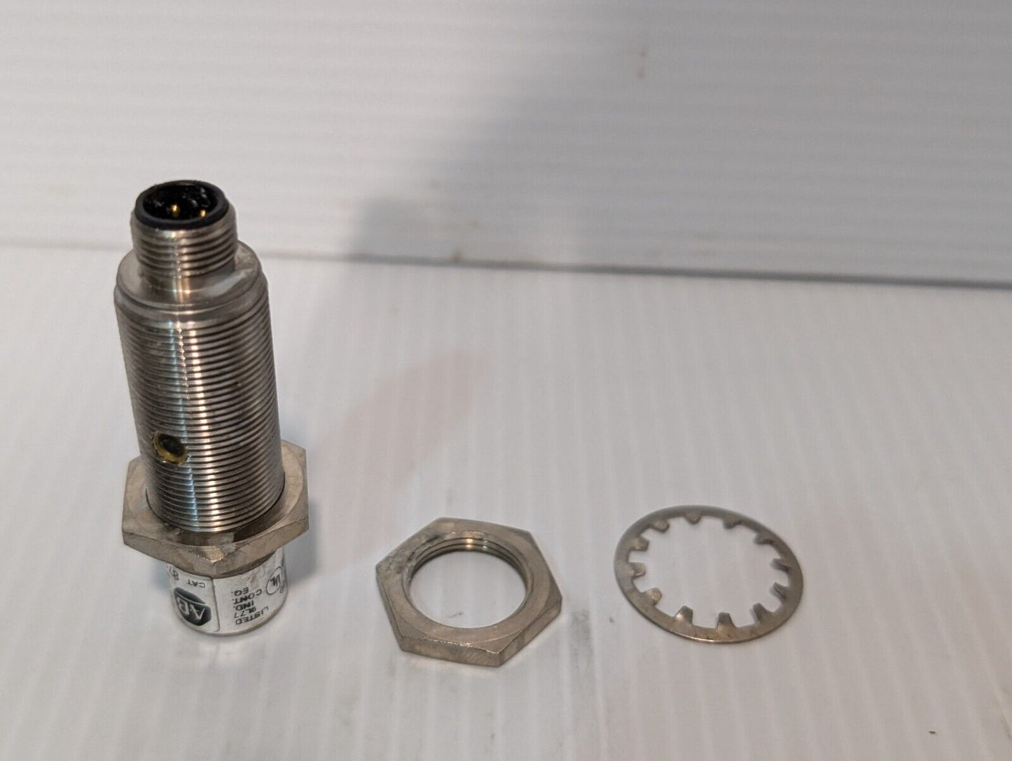 Allen Bradley 871TM-DH8NP18-D4 Inductive Proximity Sensor, Series. A