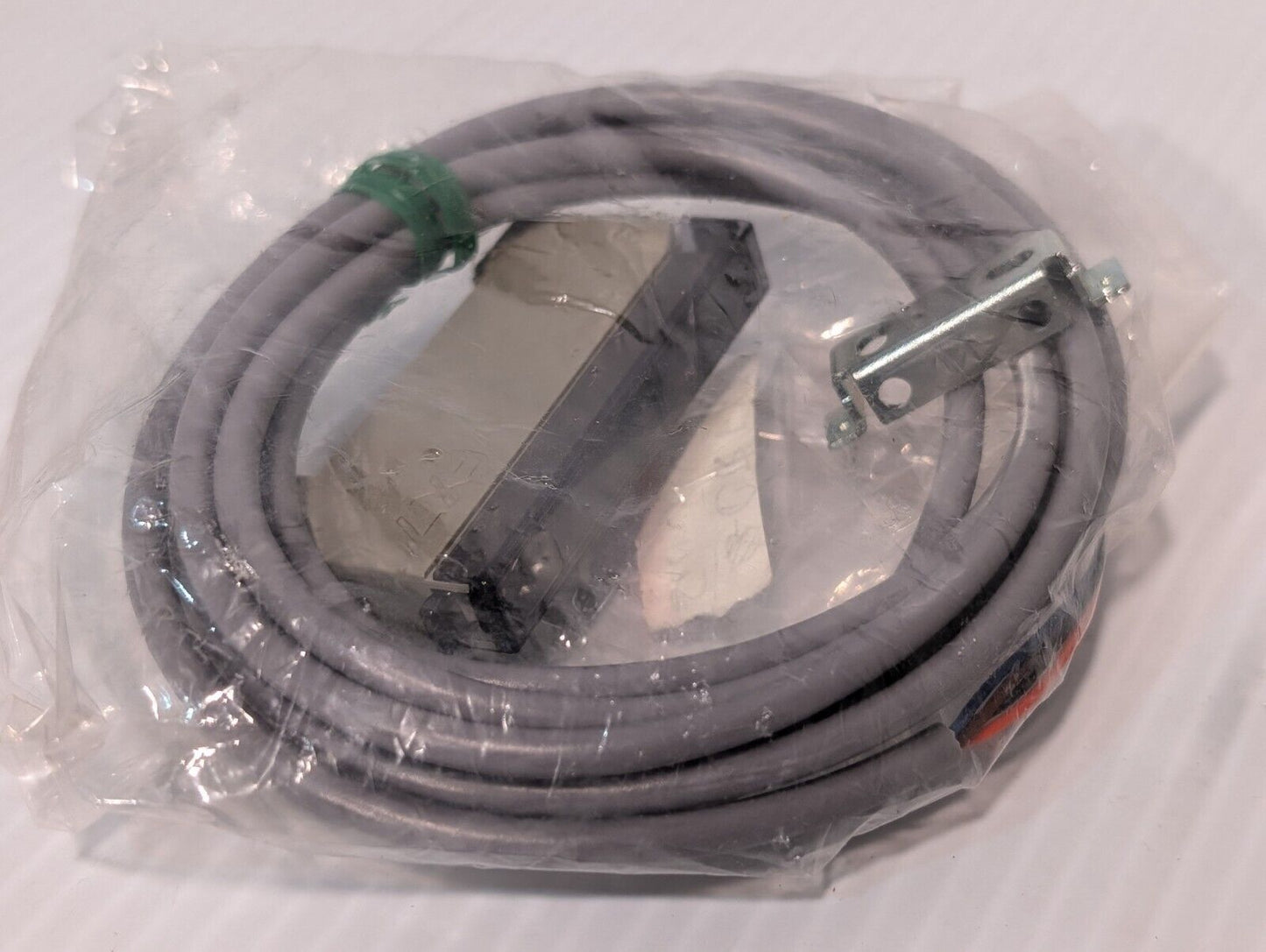 SunX FX-7 Fiber Optic Sensor, Photoelectric Sensor, used - Free Shipping