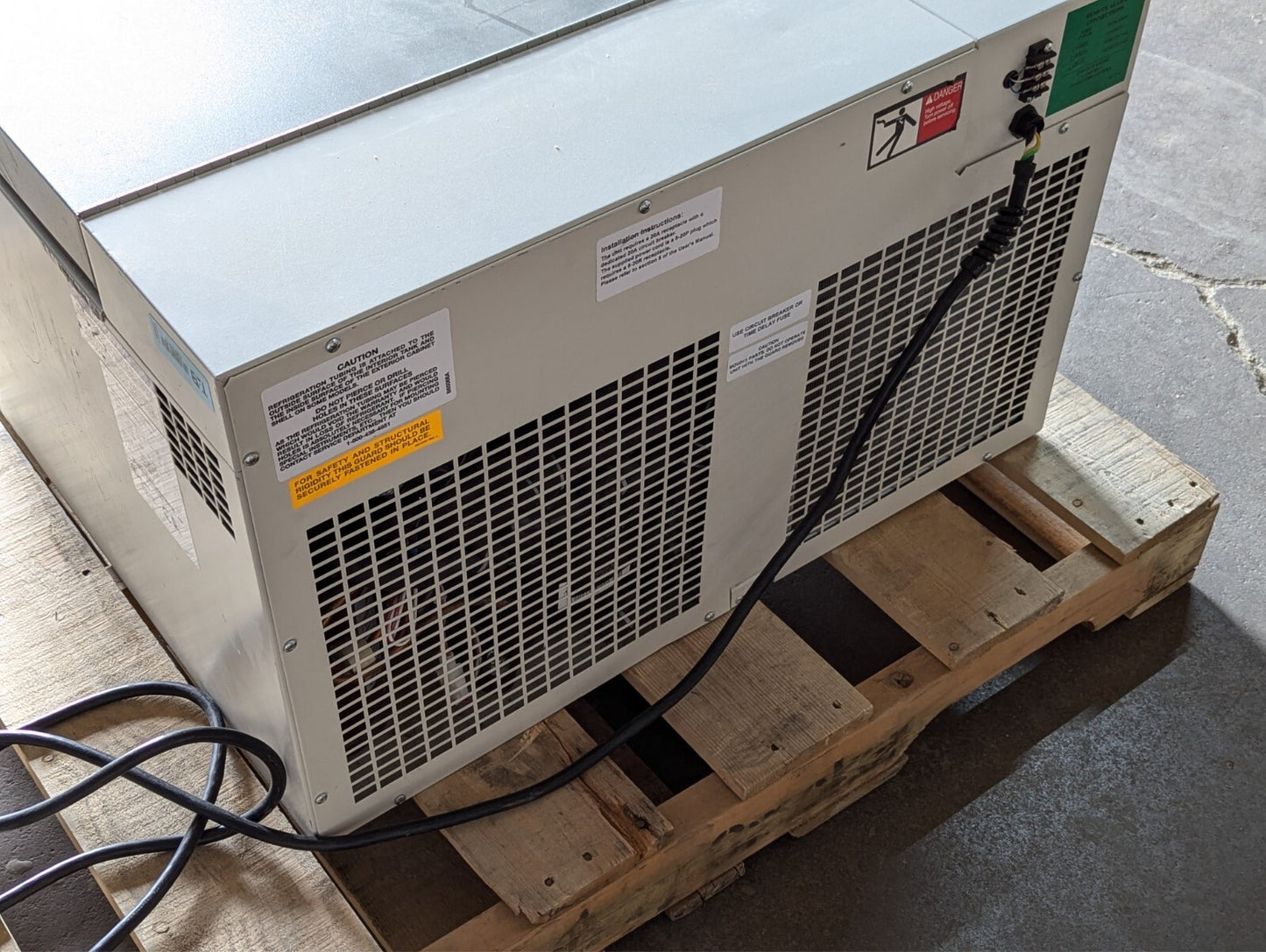Thermo Fisher Scientific Benchtop Freezer ULT 185-5-A 115 V As Pictured
