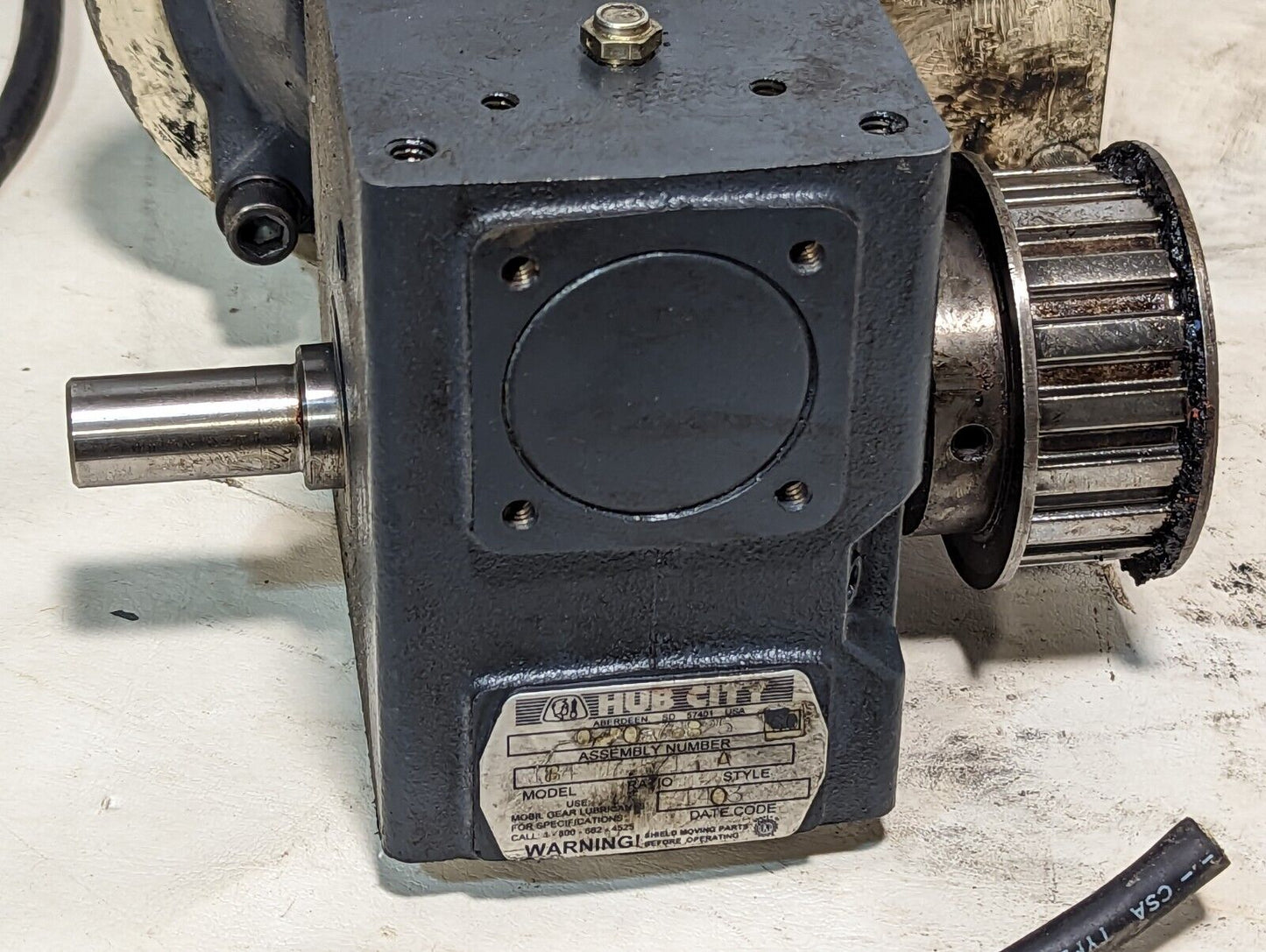Unknown DC motor with Hub City 184 speed reducer, maybe Fincor 5009324 variable