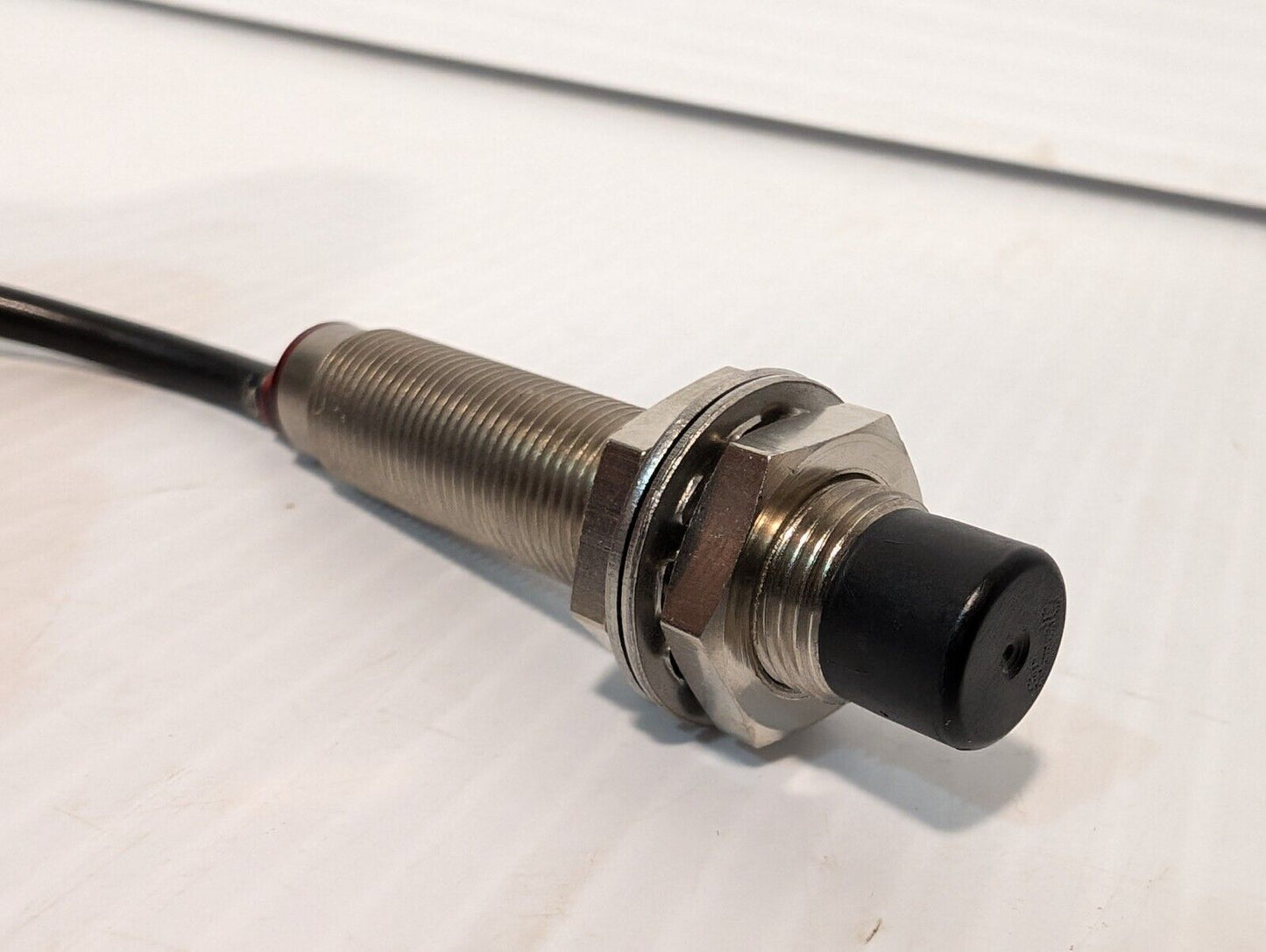 Allen Bradley 872C-D4NE12-A5 Proximity Sensor, 5M Cable, 12mm Barrel - Free Ship