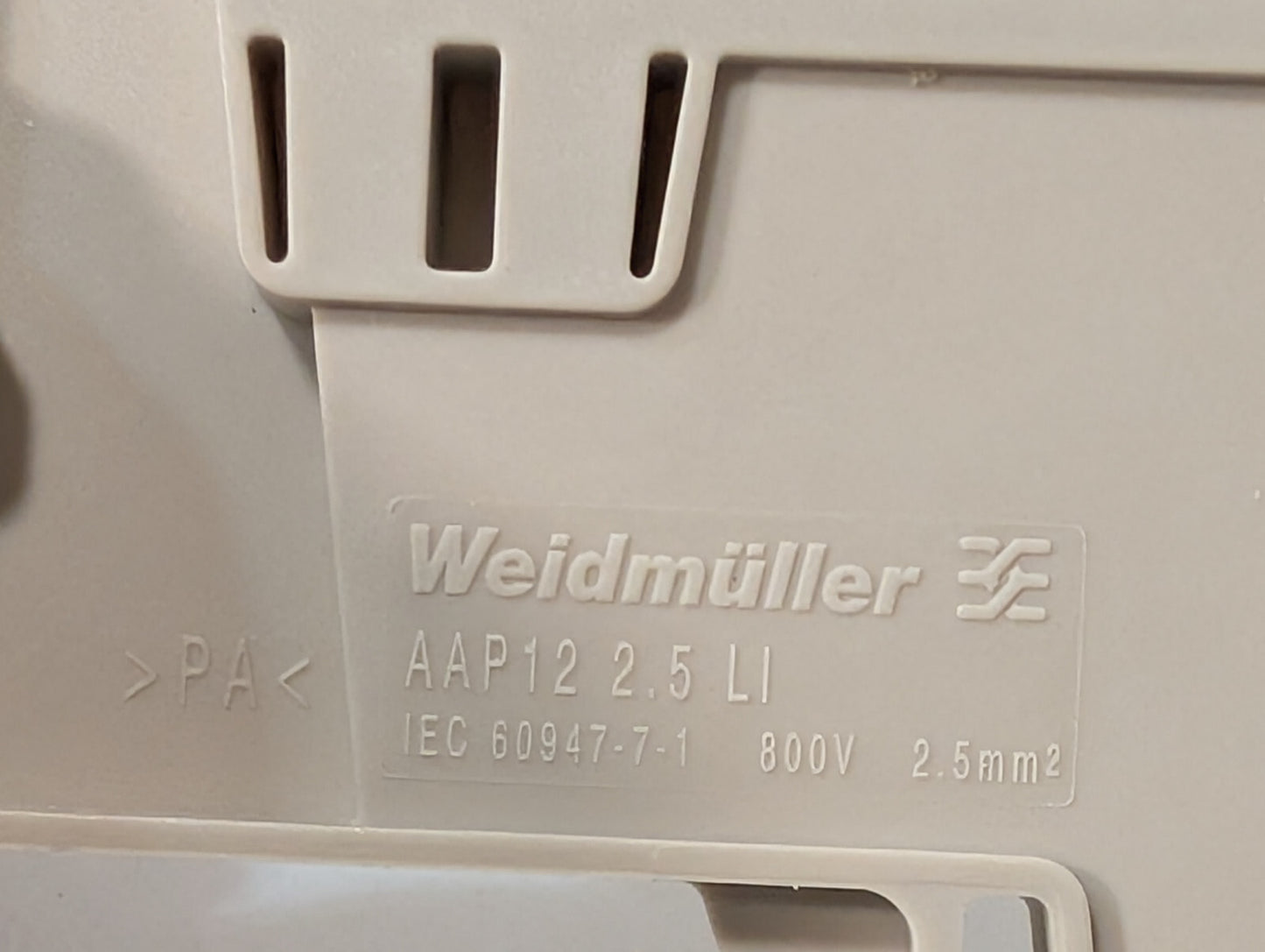 Weidmüller AAP12 2.5 LI Snap-On Modular Distribution Terminal Block 800V 2.5 mm²