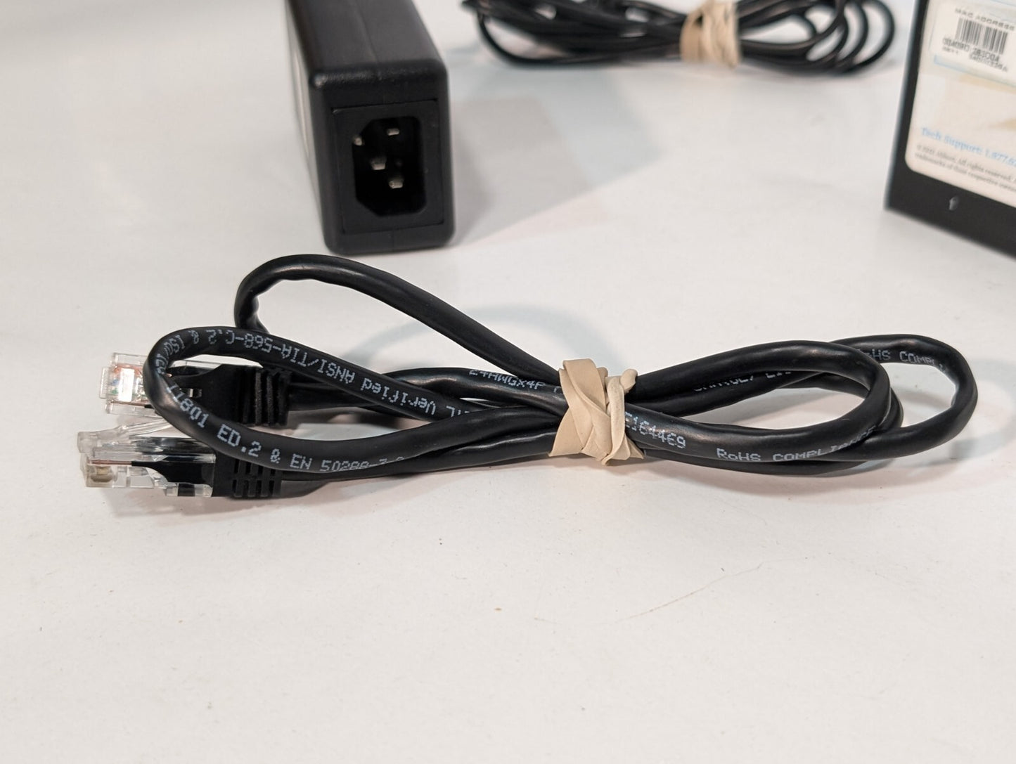 Abbott RALS Dataport 1 POCT Device Server, Ethernet, Power Adapter, Peripherals