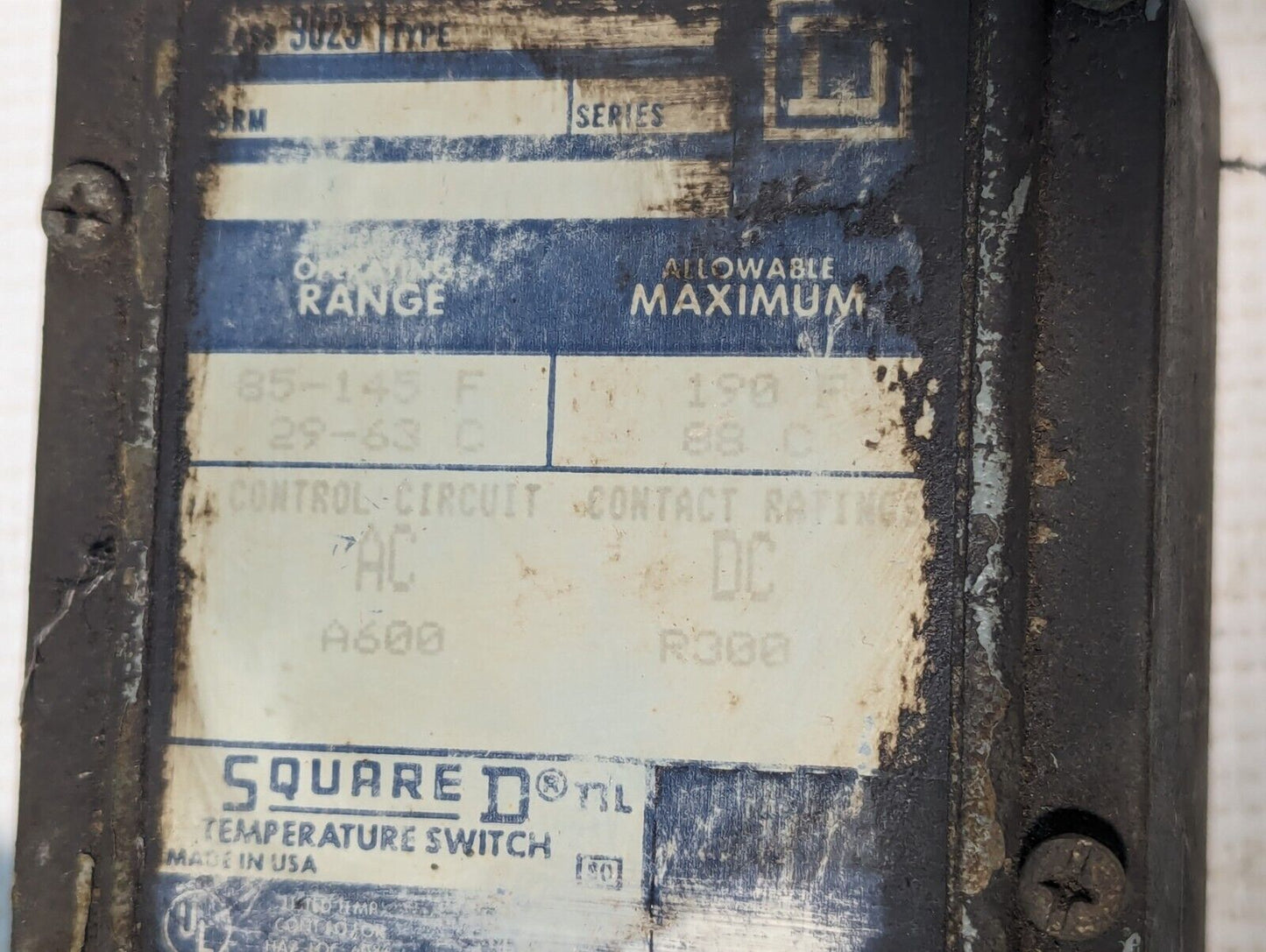 Square D 9025 Temperature Control Switch, Range: 85-145F, 190F Max - Free Ship