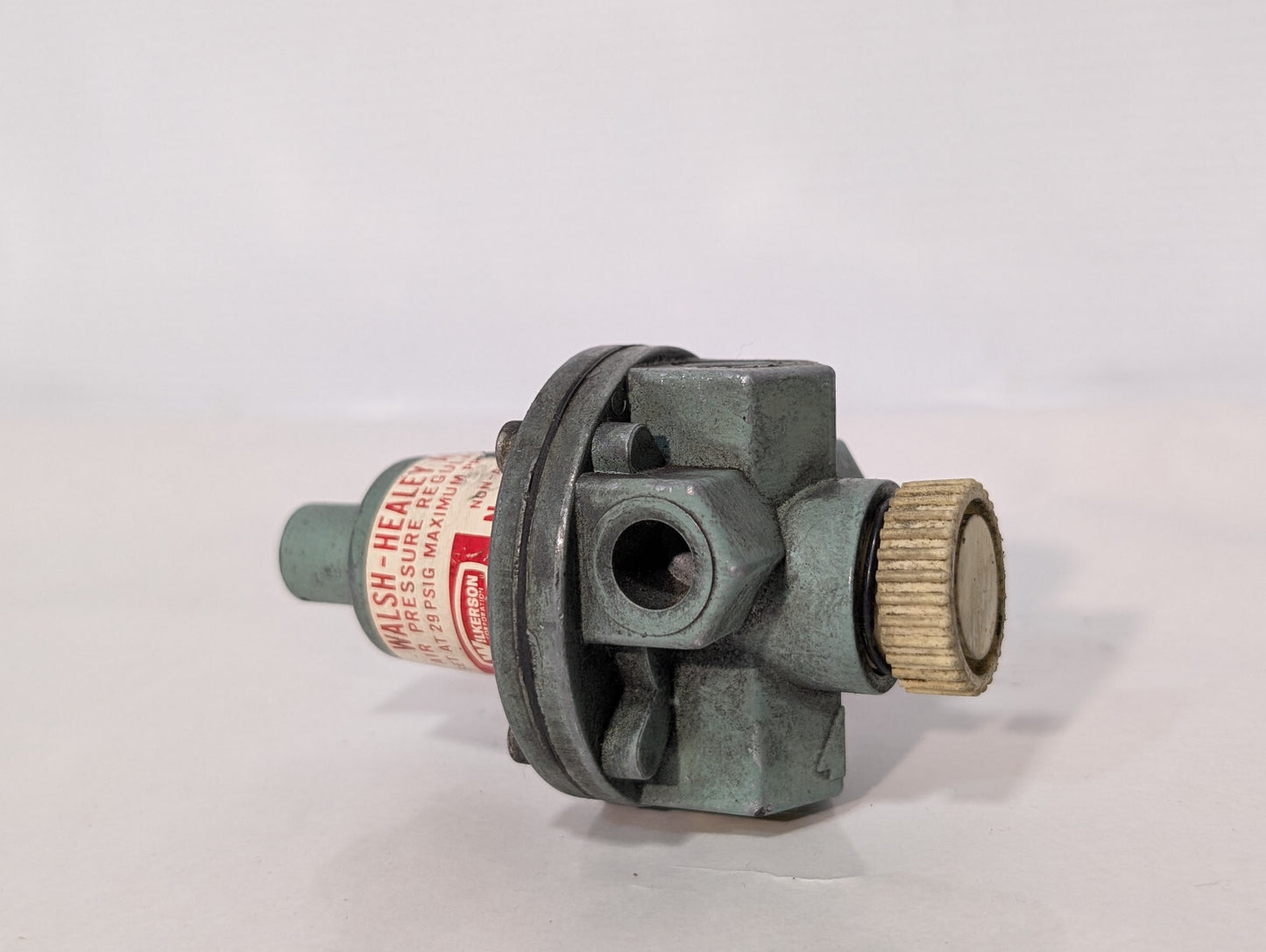 Wilkerson Corporation D2002-2 Air Pressure Regulator, Non-Adjustable, 29Psig Max