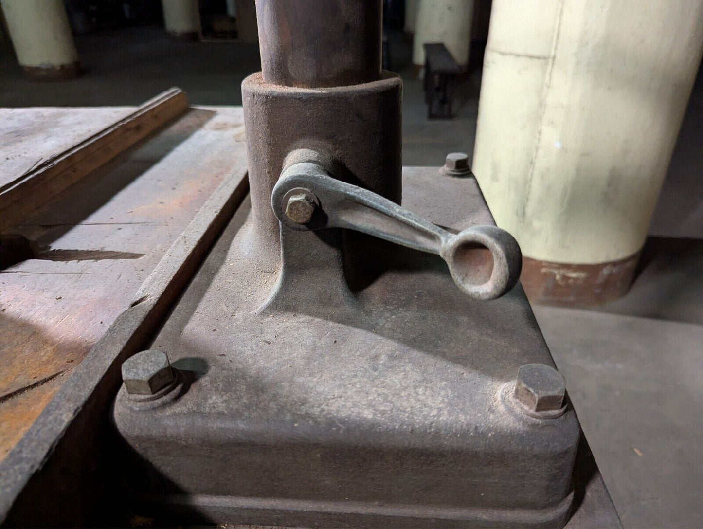 Walker-Turner Radial Arm Saw RA551 Centro Pivot Vintage Manufacturing Equipment