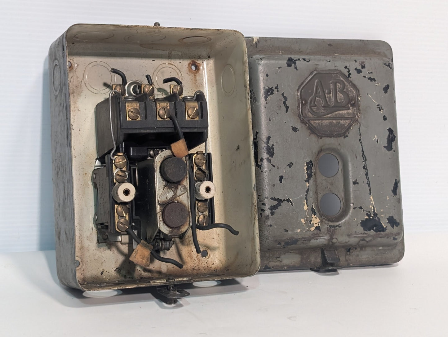 Allen Bradley 609-BAWA AC Manual Starting Switch, 3-Phase, Size 1, Type 1