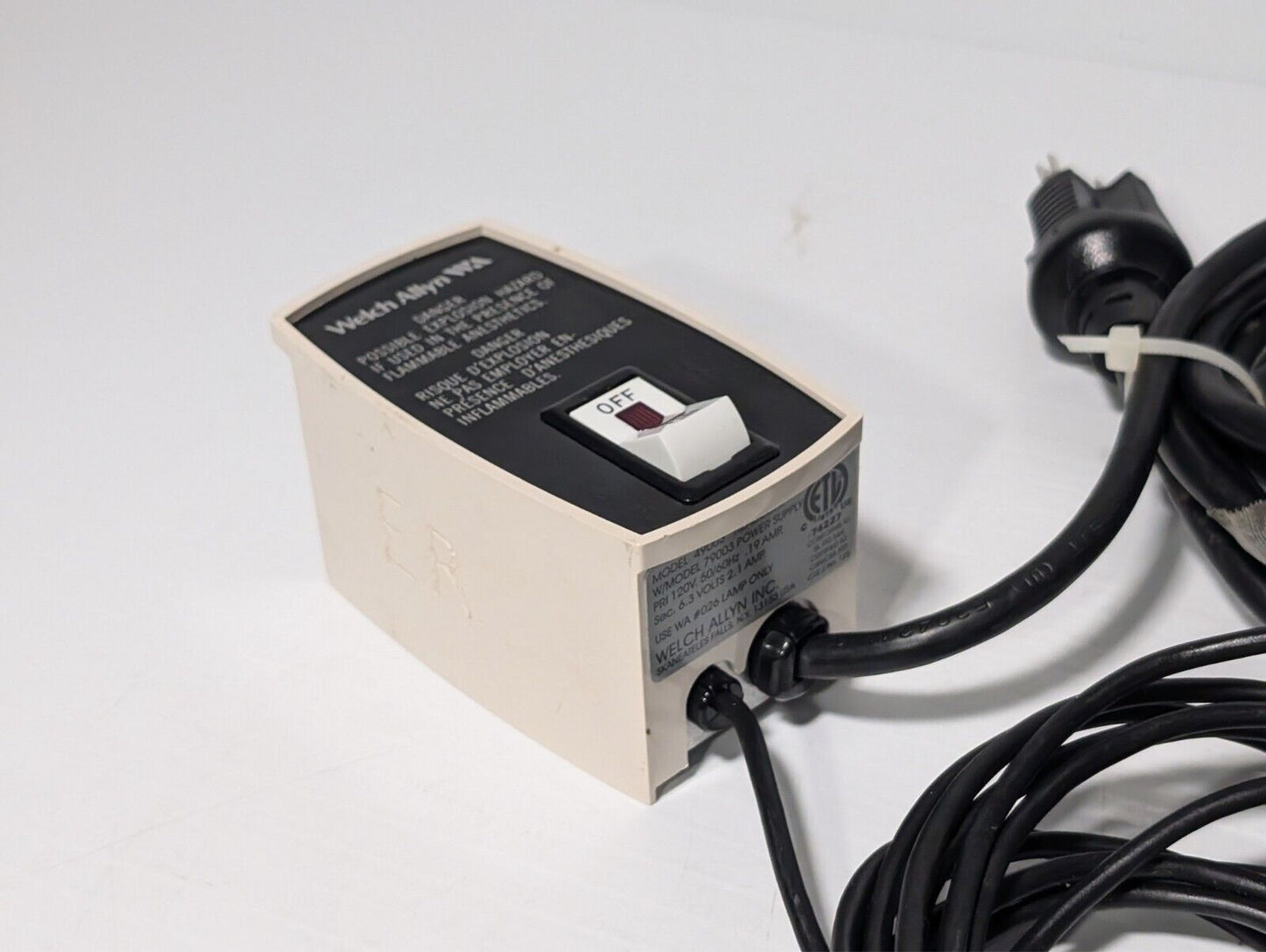 WelchAllyn 49003 halogen headlight with 79003 power supply