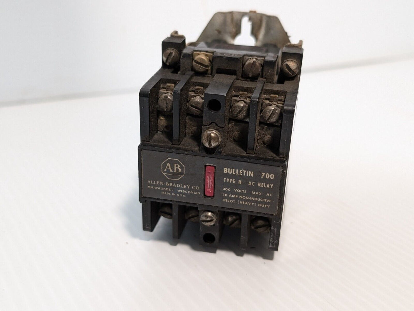 Allen Bradley 700-N800A1 Control Relay, Series B, Bulletin 700.
