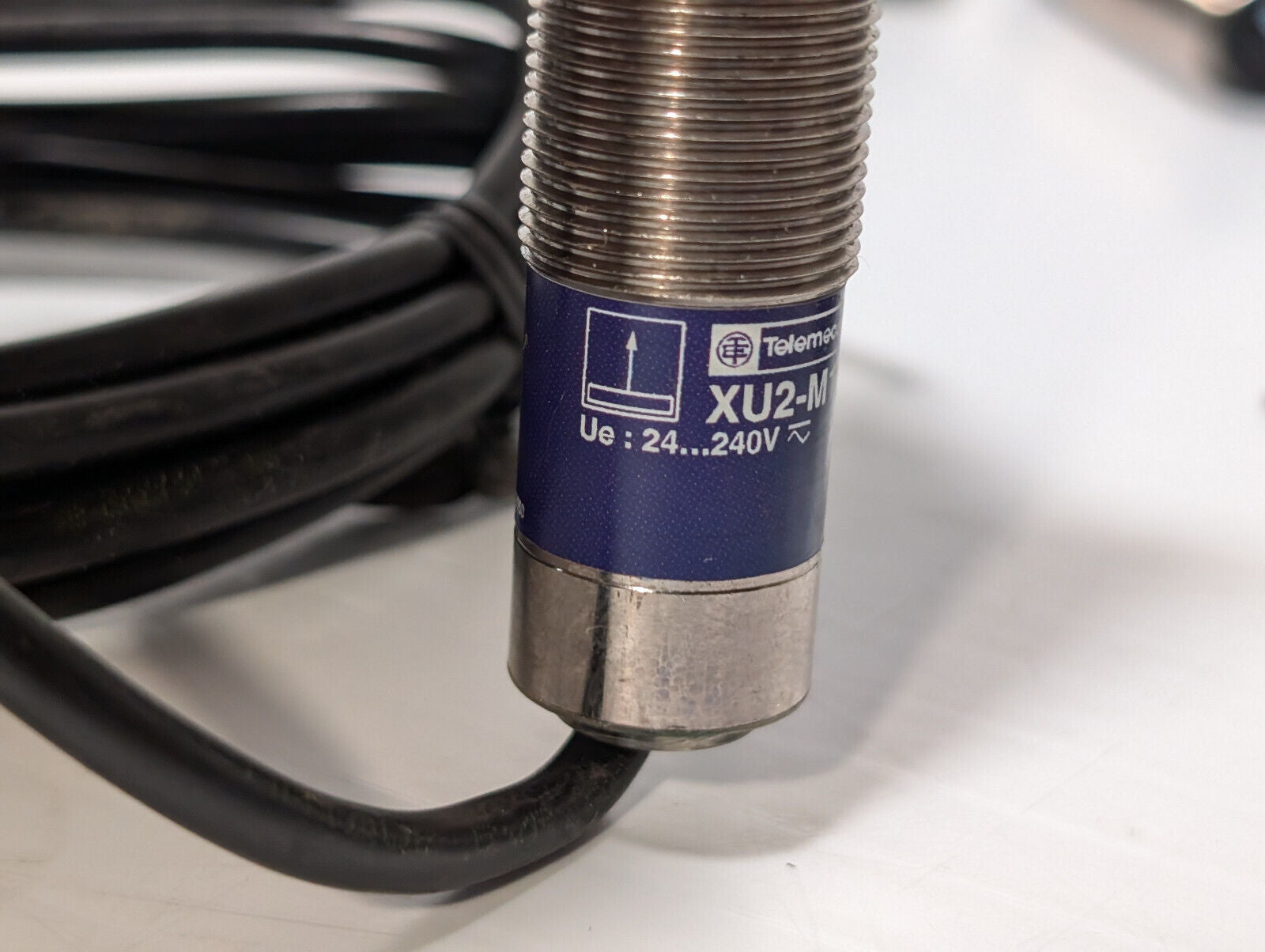 Telemecanique XU2-M18MC230-T Photoelectric Sensor, Thru-Beam Transmitter, 240V