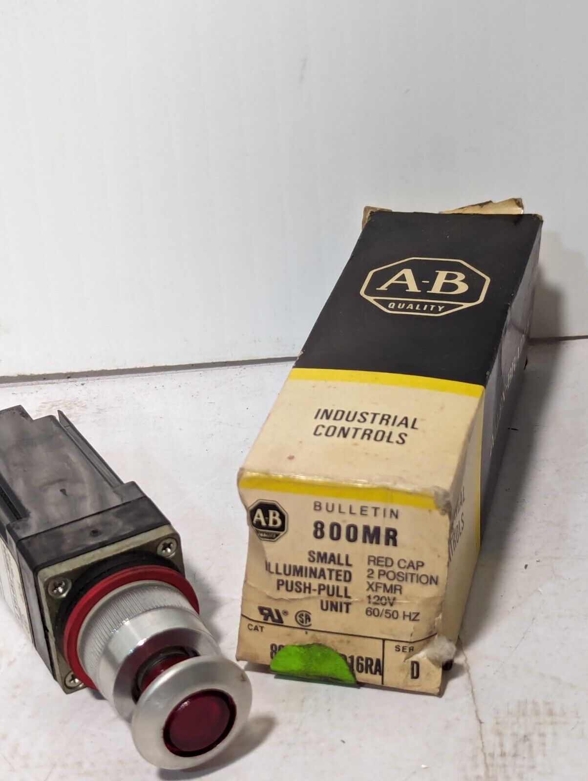 Allen Bradley 800MR-FXP16X Push-Pull Control , 110/120V, Illuminated Red
