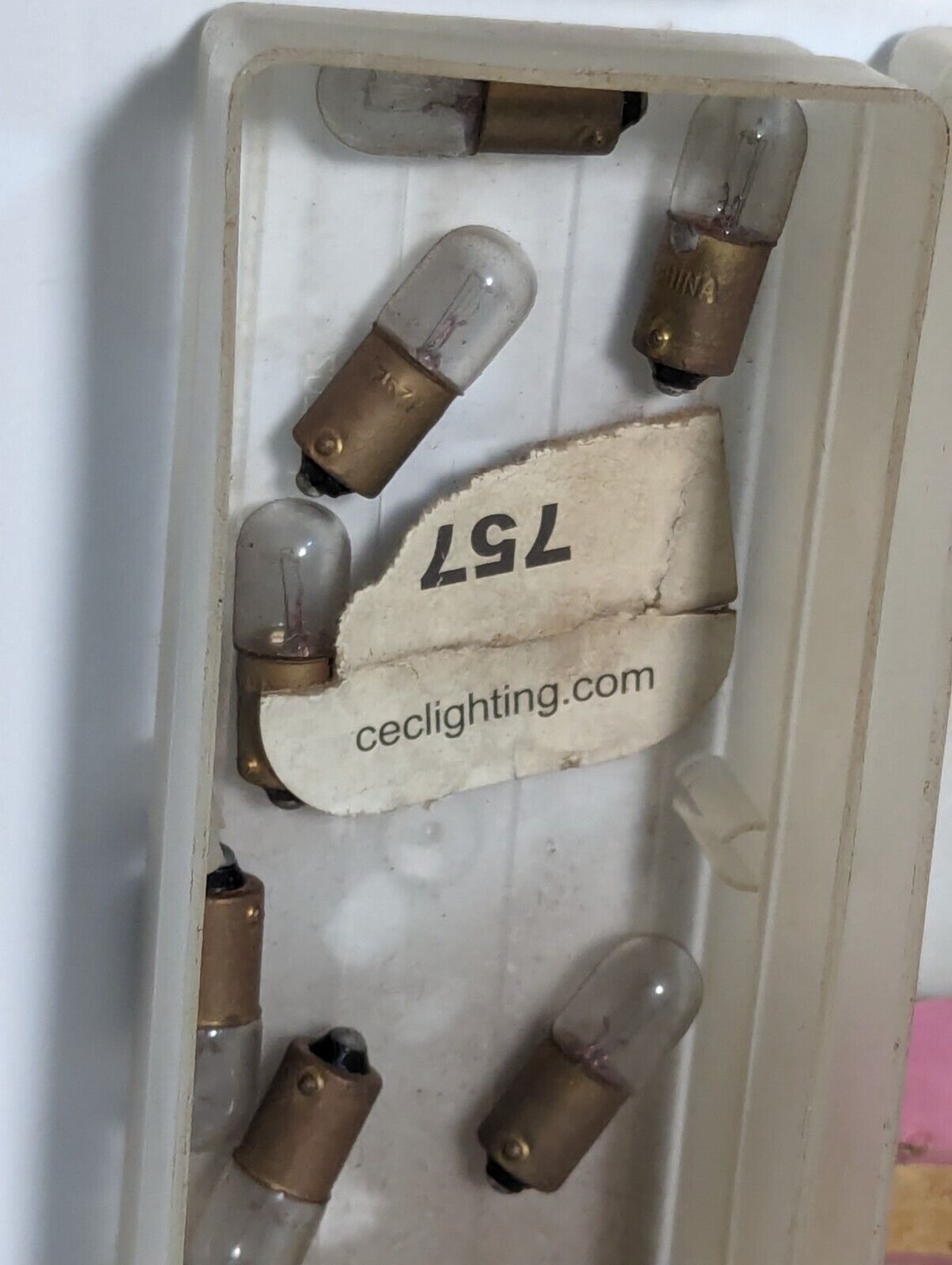 Large lot of assorted small light bulbs: GE 387, KPR102, MPL 410AH, 60PSR, more