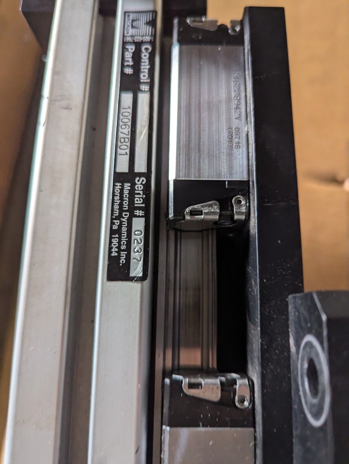 Macron 10067B01 Linear Slide Actuator w/Onvio 9000566 Reducer / 3915-12-000-3796