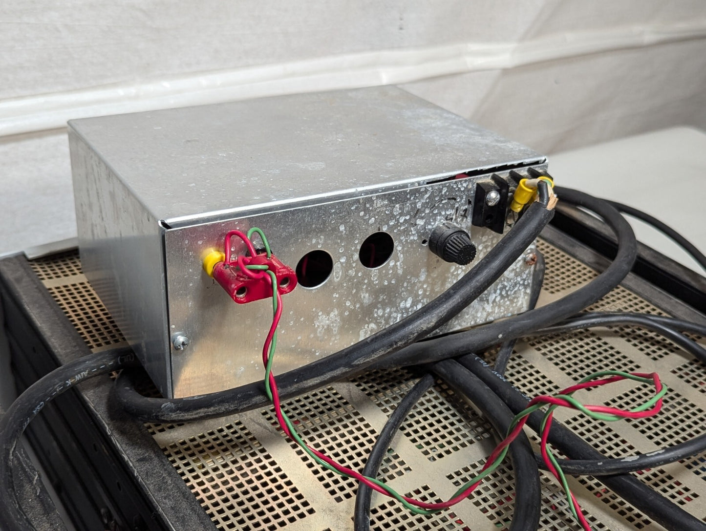 Acopian R4286 Rack Mount Regulated DC Power Supply Unit, Possibly Custom