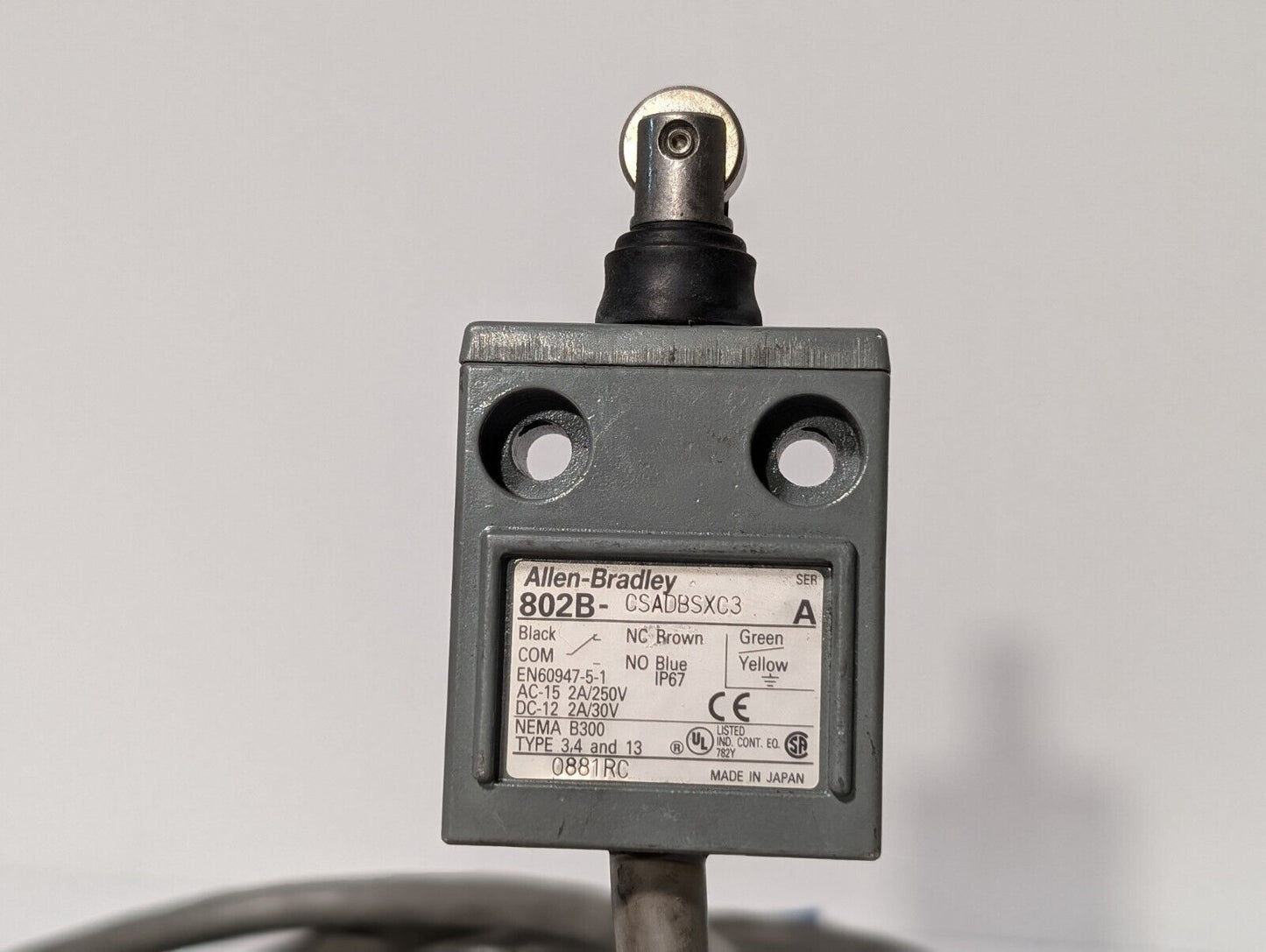 Allen Bradley 802B-CSADBSXC3 Compact Top Push Roller Limit Switch