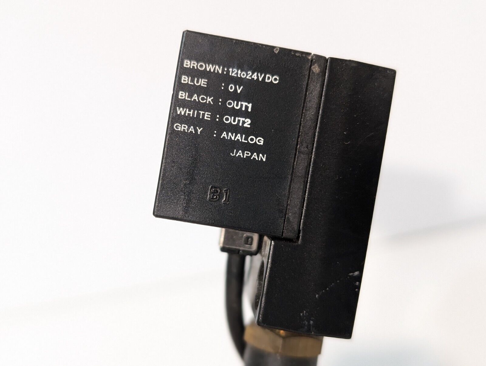 Sunx DP2-42N Digital Pressure Sensor, LED display, 1MPa -Free Shipping & Returns