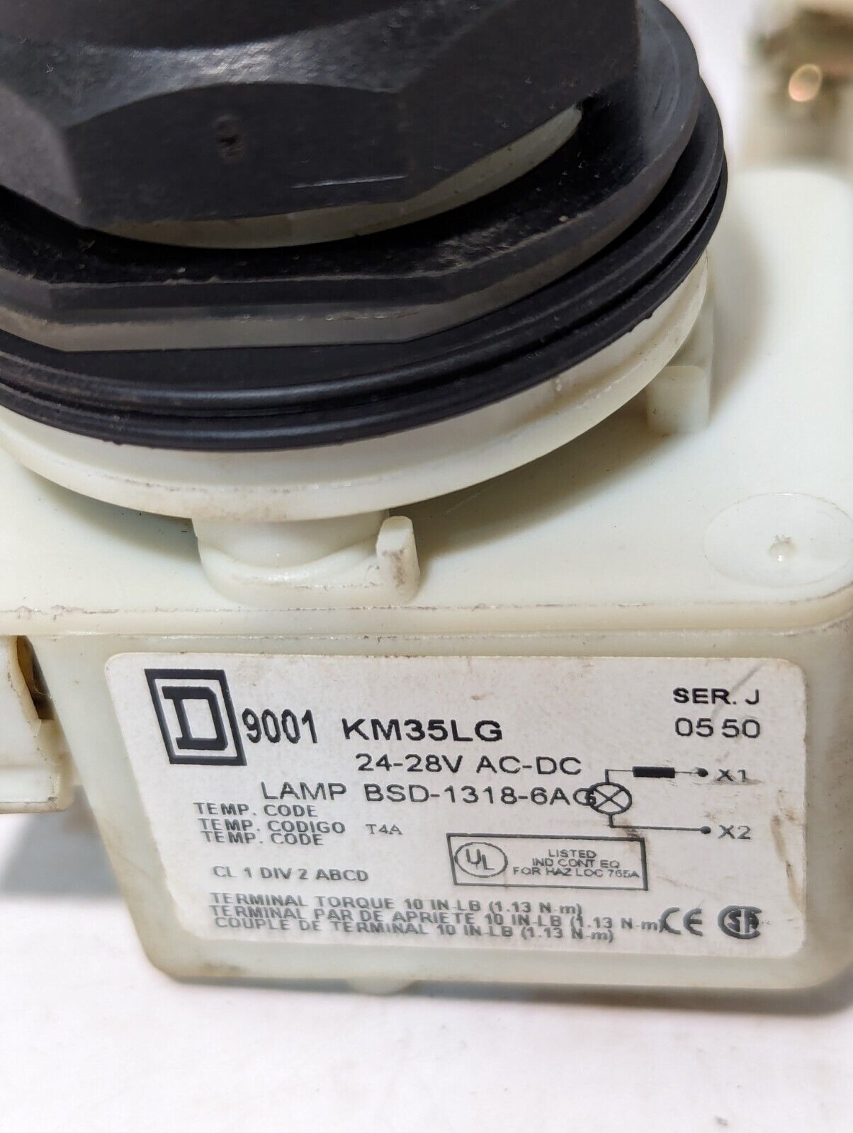 Lot of 5 Square D KM35LG/KM32LG Green Illuminated Pushbuttons 24-28V - Free Ship